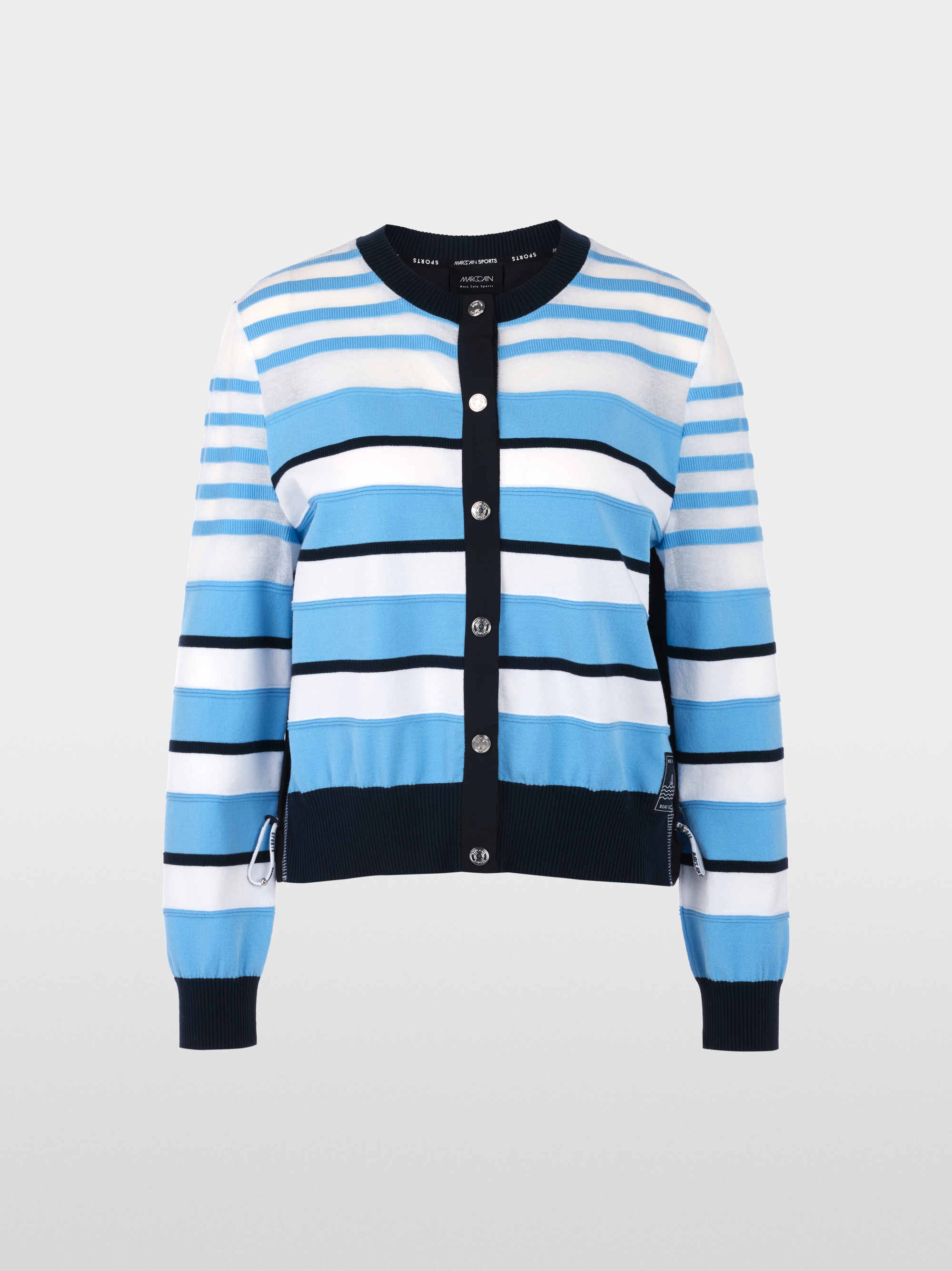 Cardigan tricoté en Allemagne