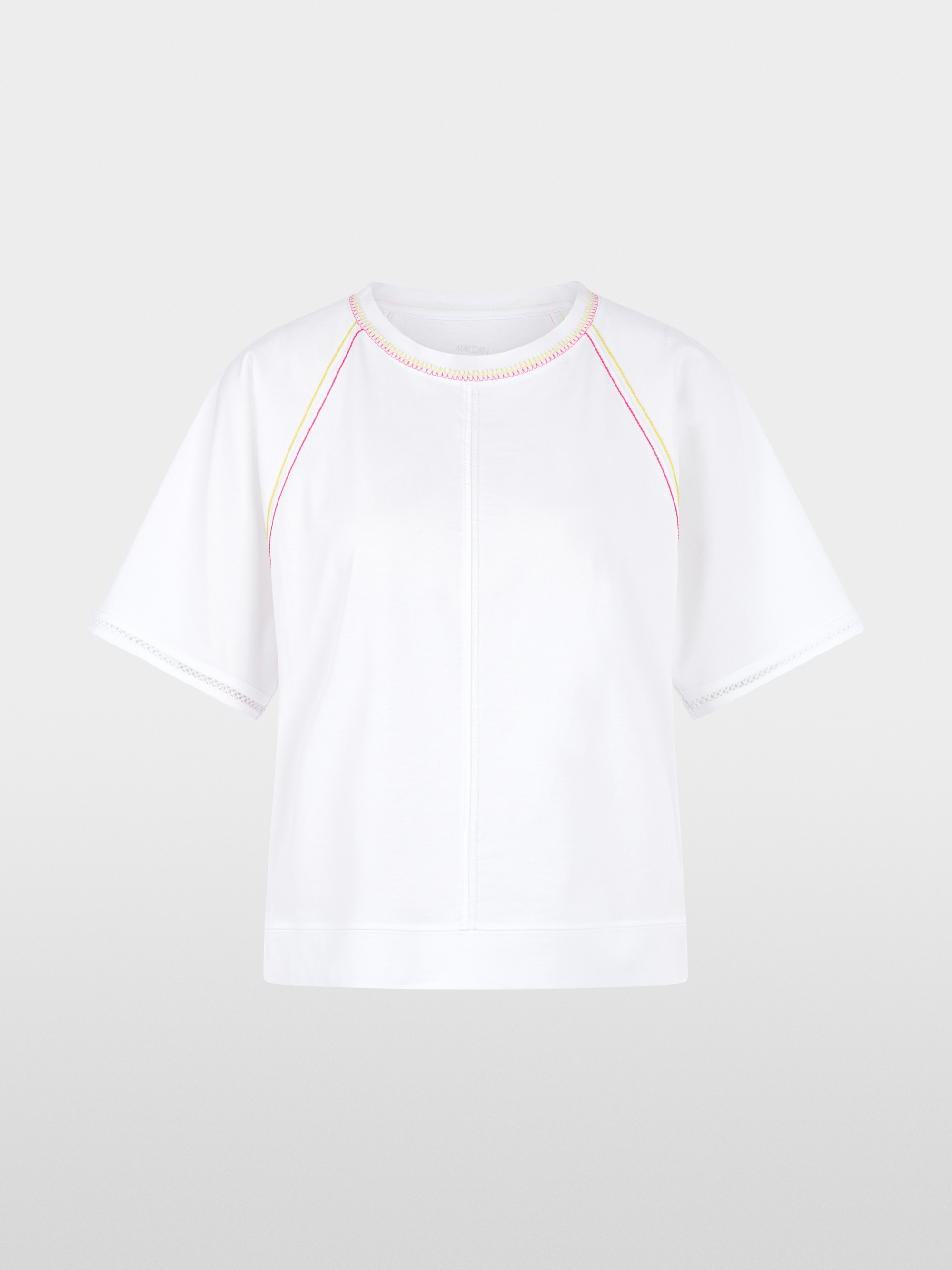Casual T-shirt with raglan sleeves