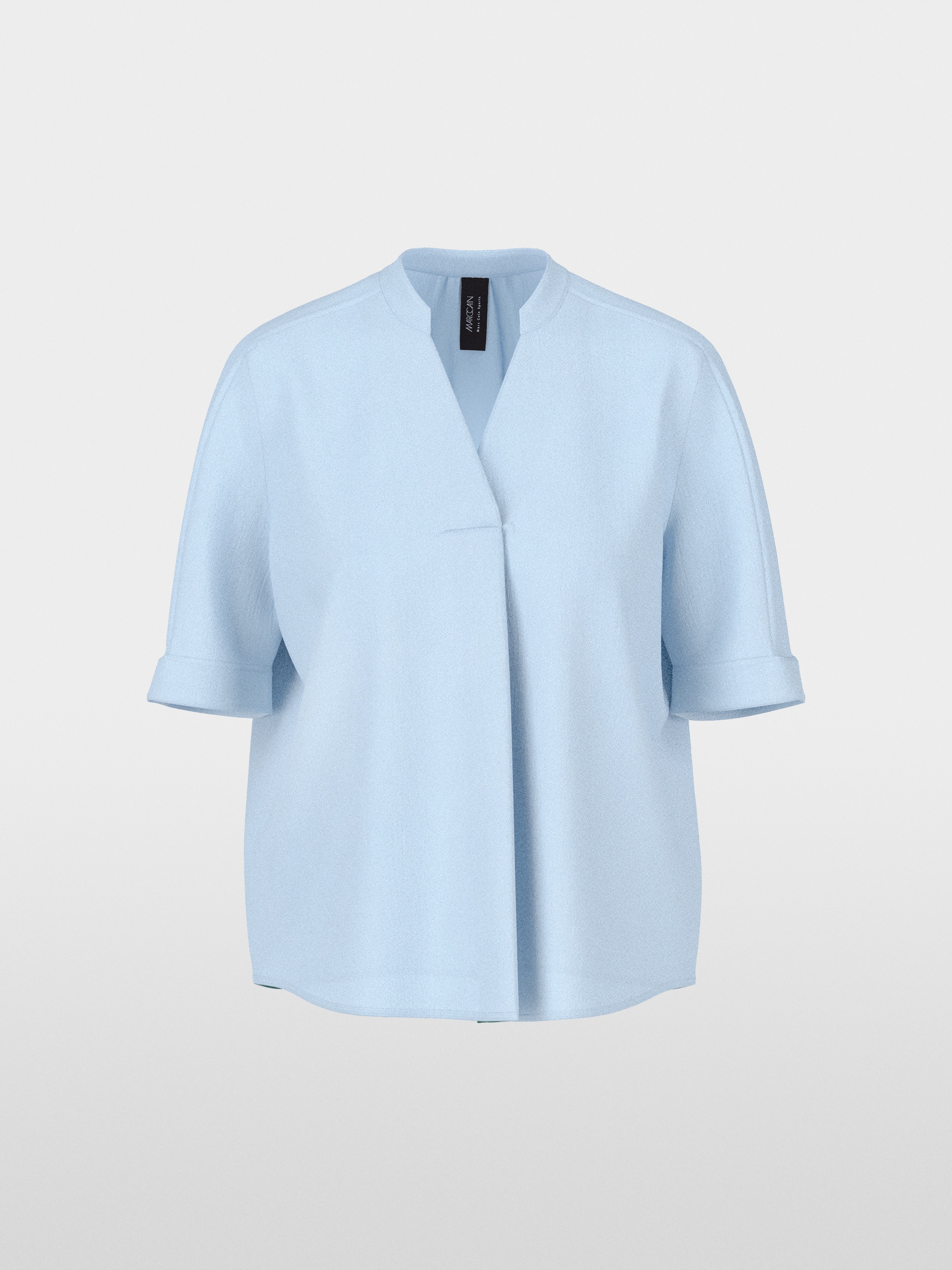 Short-sleeved blouse