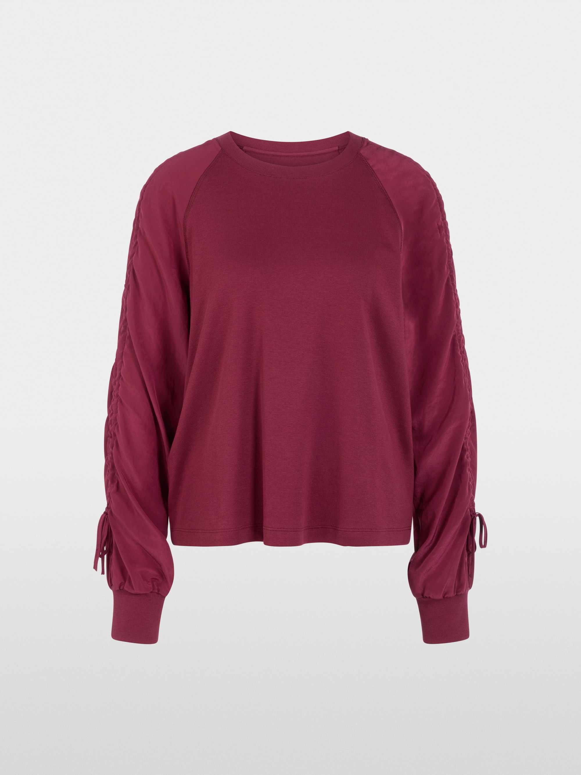 Blouse shirt with gathering