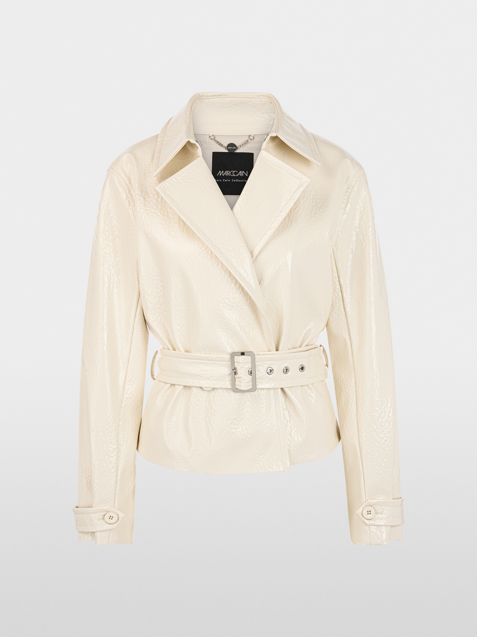 Short trench jacket with patent finish