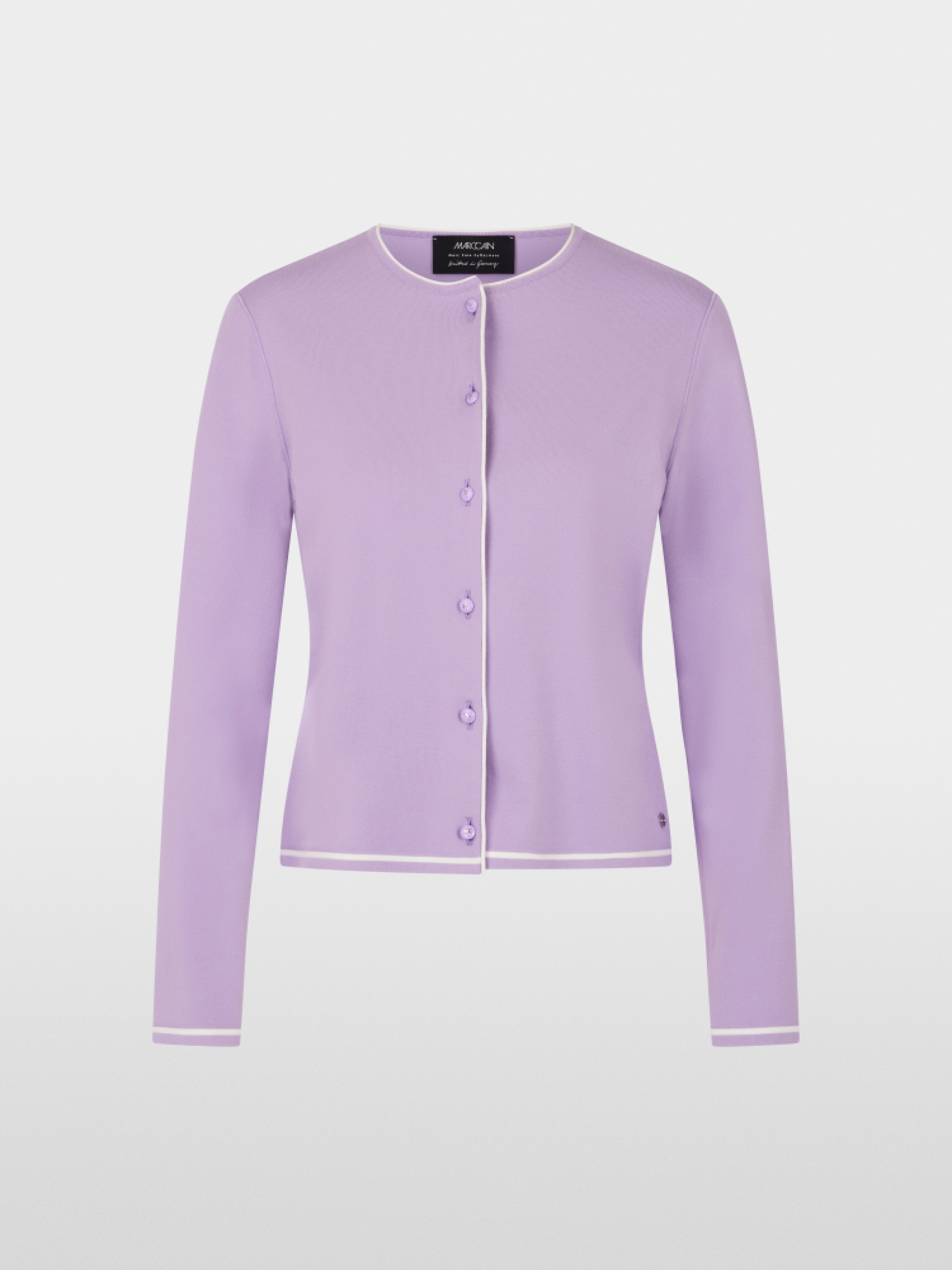 Cardigan tricoté en Allemagne