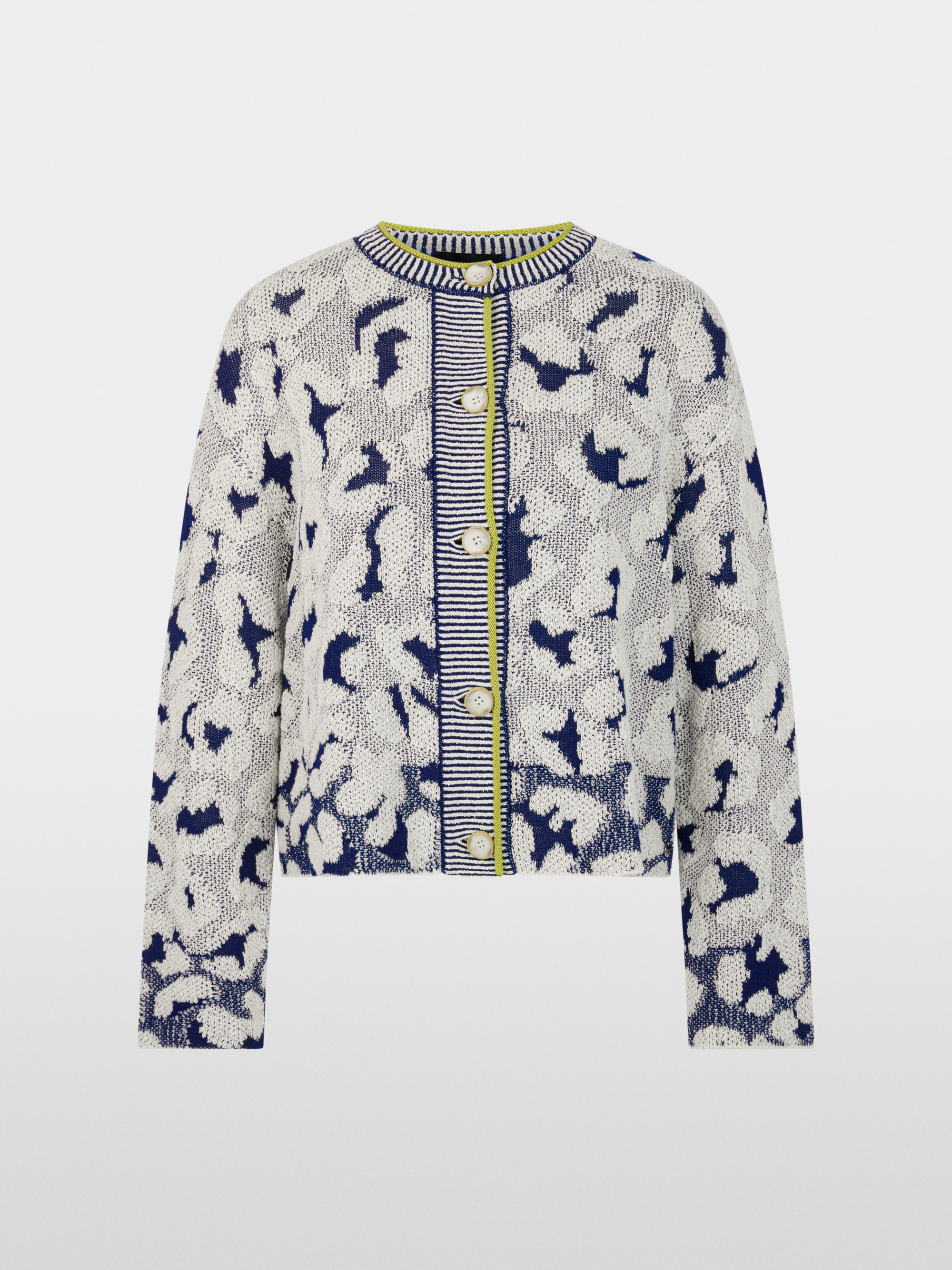 Cardigan tricoté en Allemagne