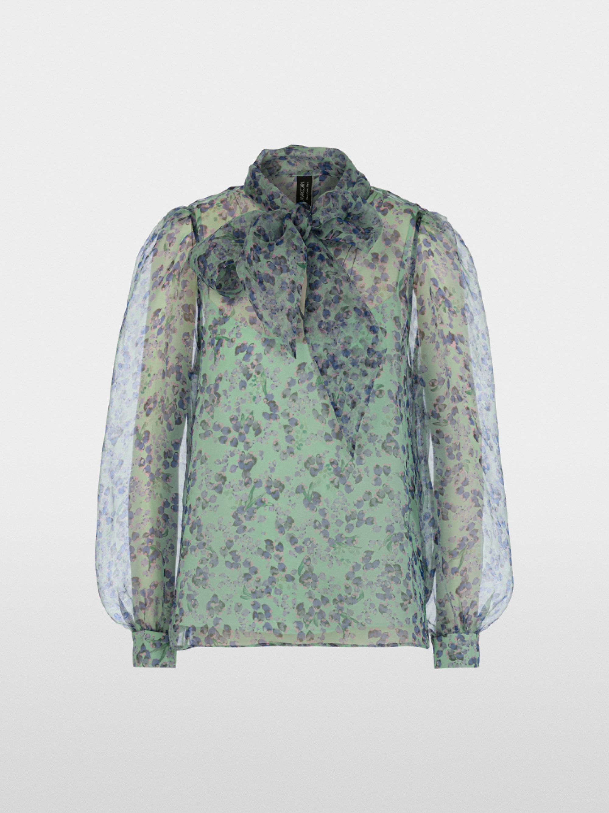 Blouse en soie avec lavallière