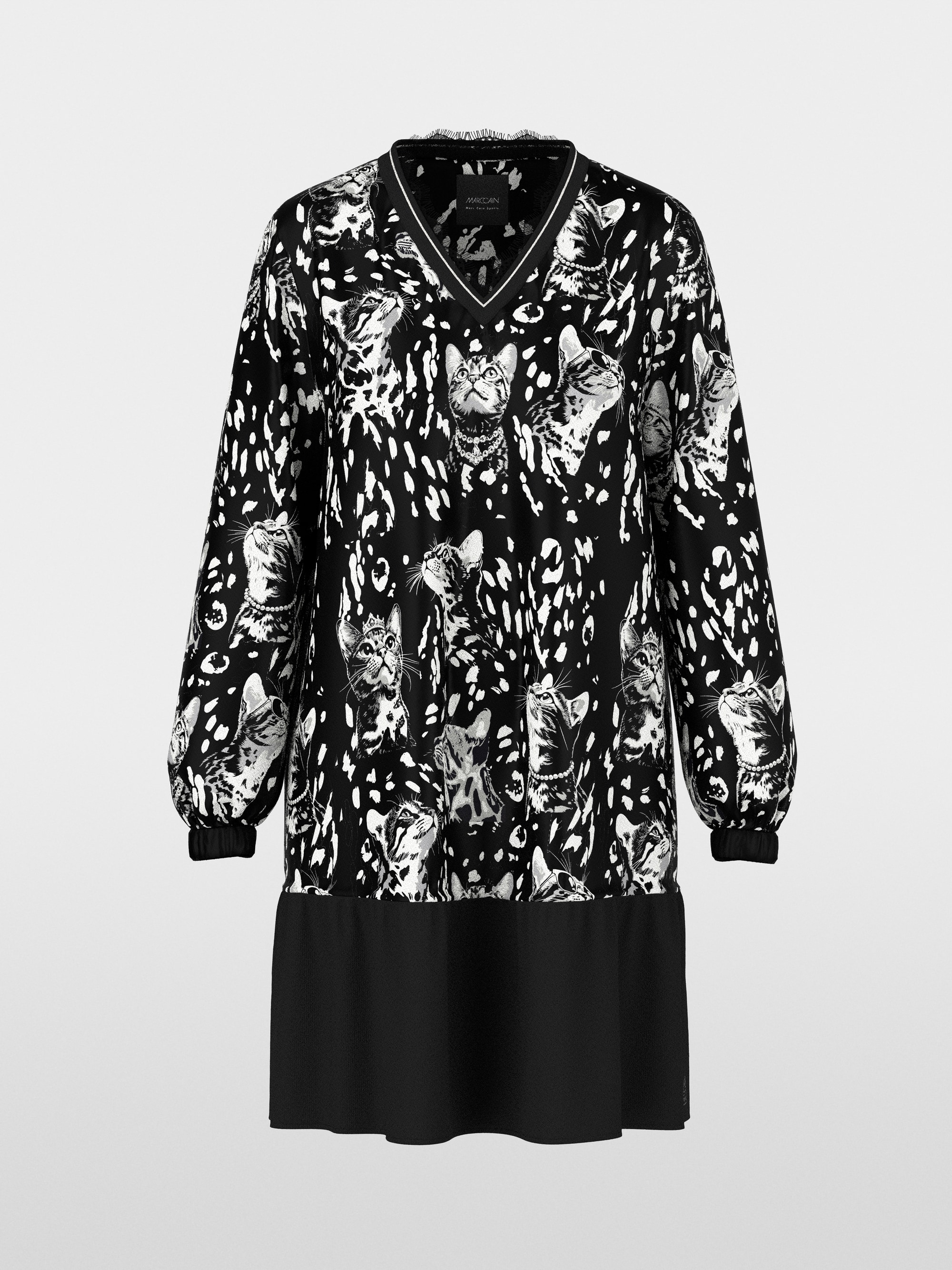 Dress with print and flounce