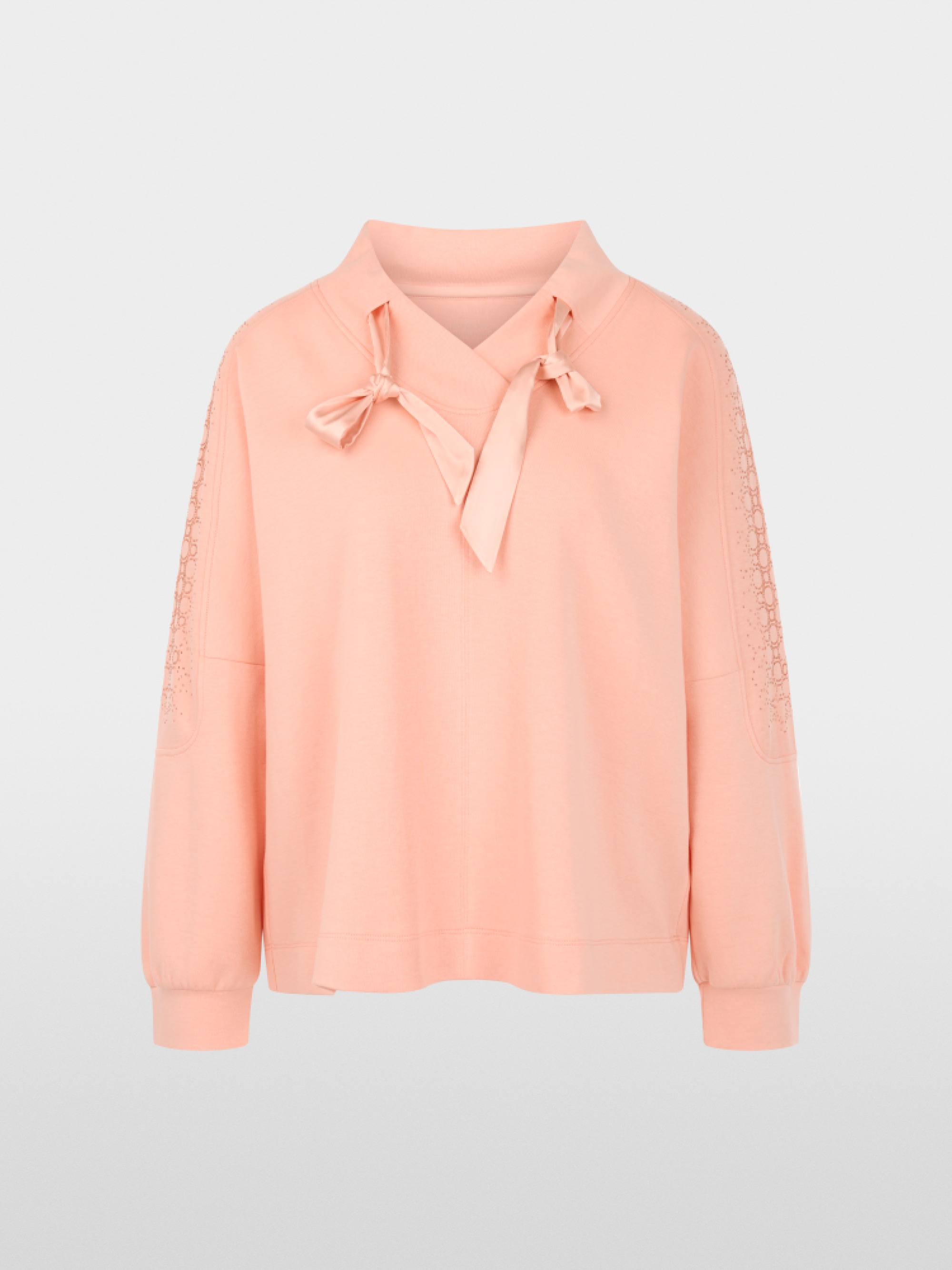 Oversized sweatshirt with hotfix stones