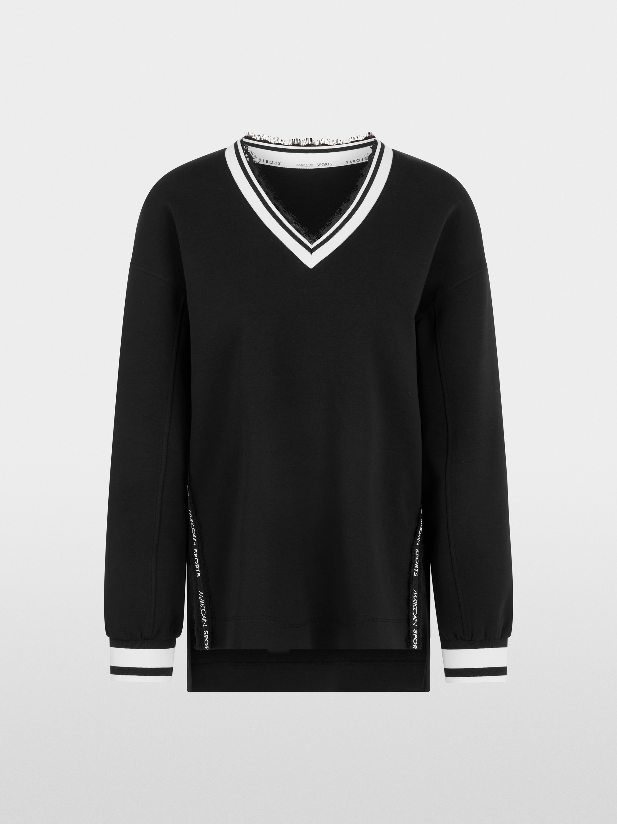 Sweatshirt with delicate lace details
