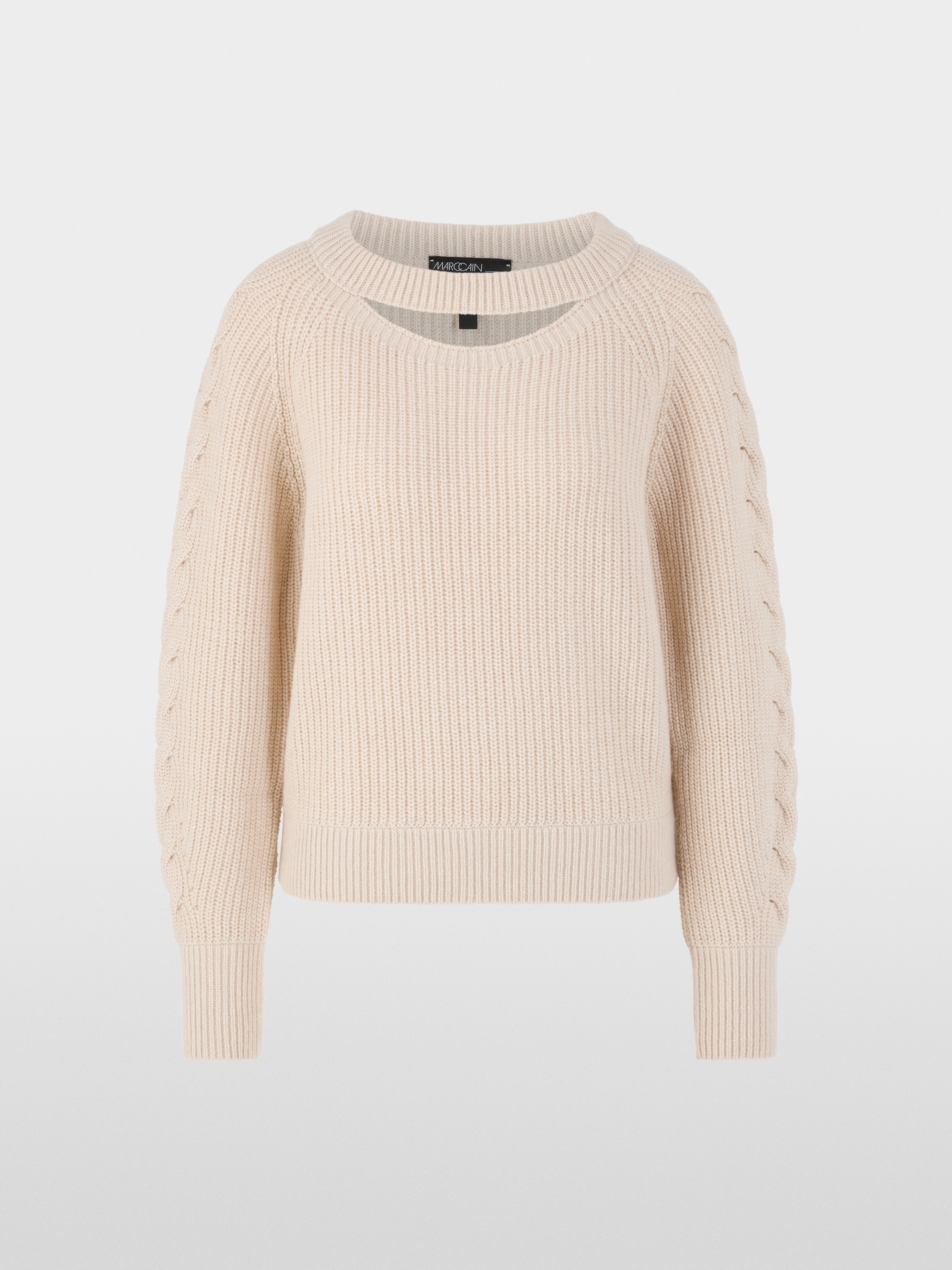 Pull découpé Knitted in Germany