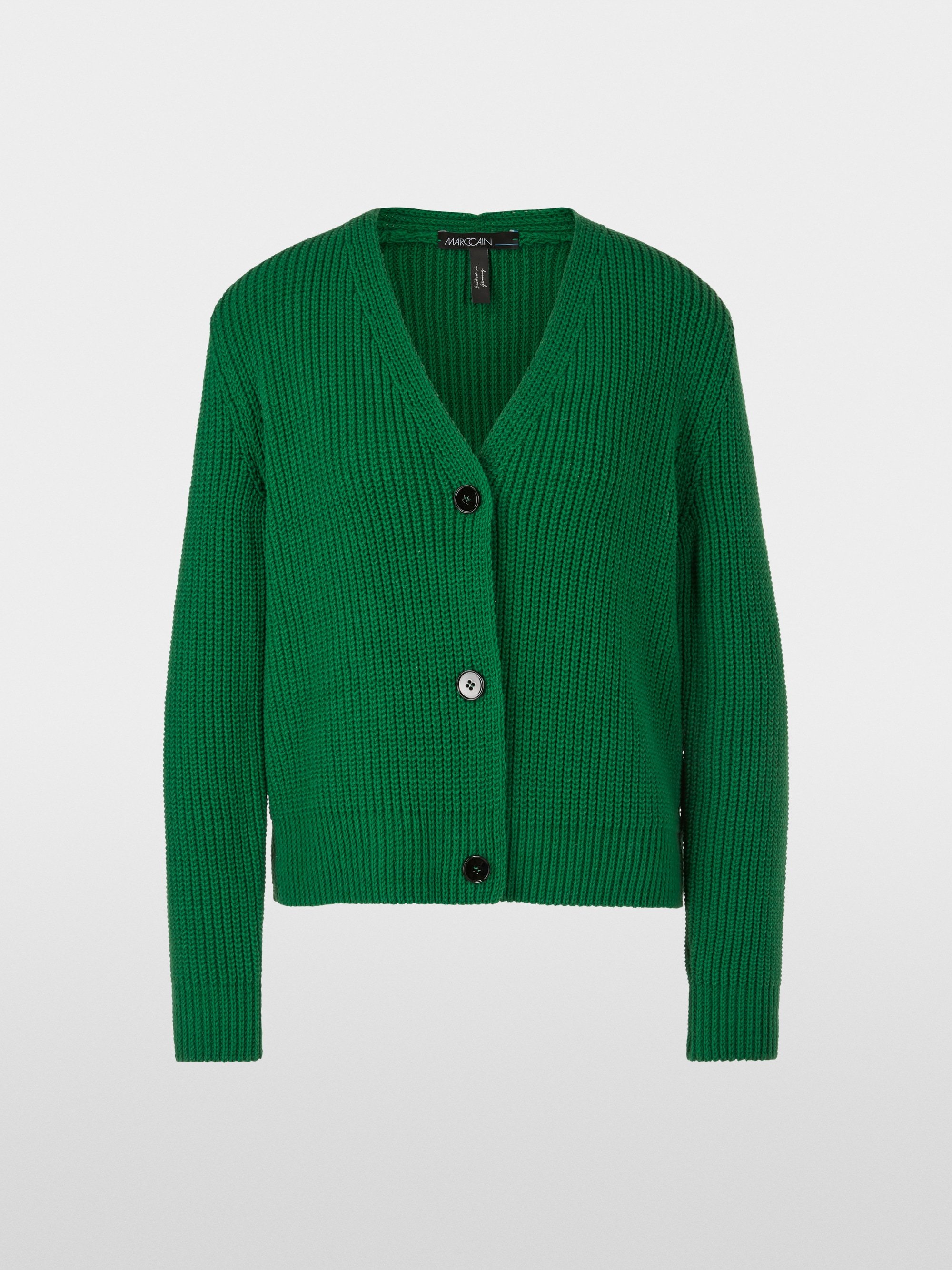 Rippen-Cardigan in Deutschland gestrickt