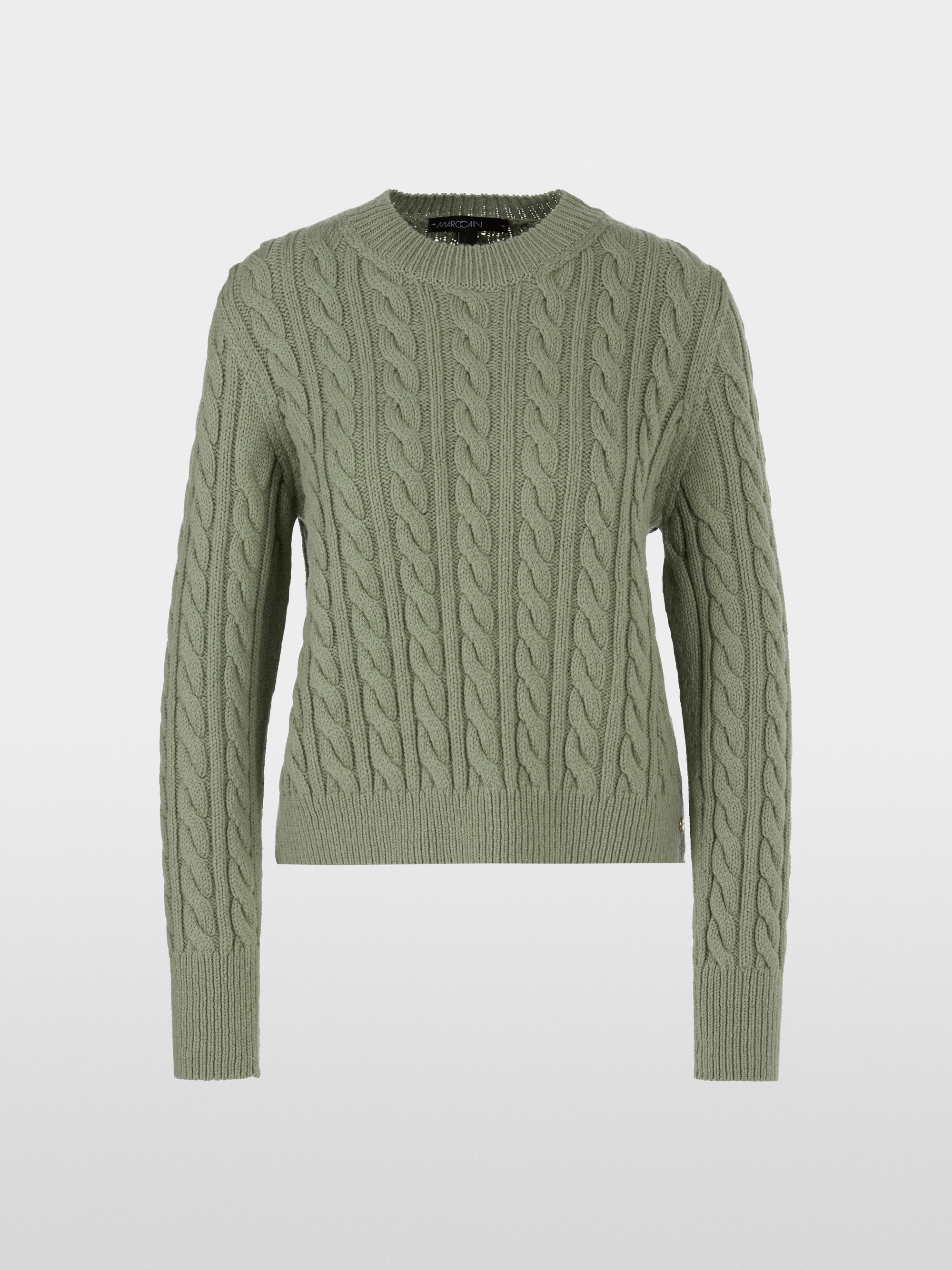 Pull torsadé Knitted in Germany