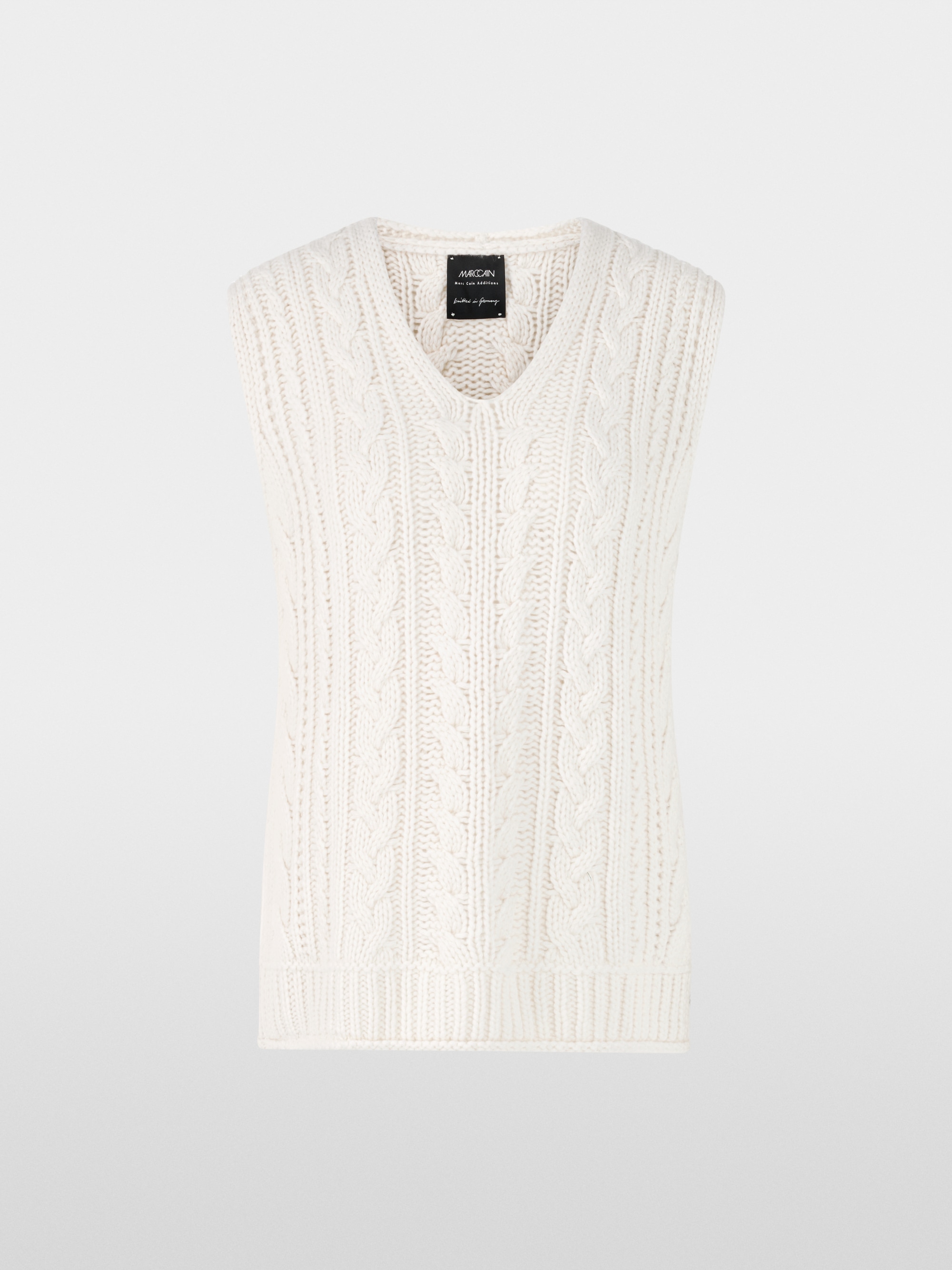 Spencer Knitted in Germany