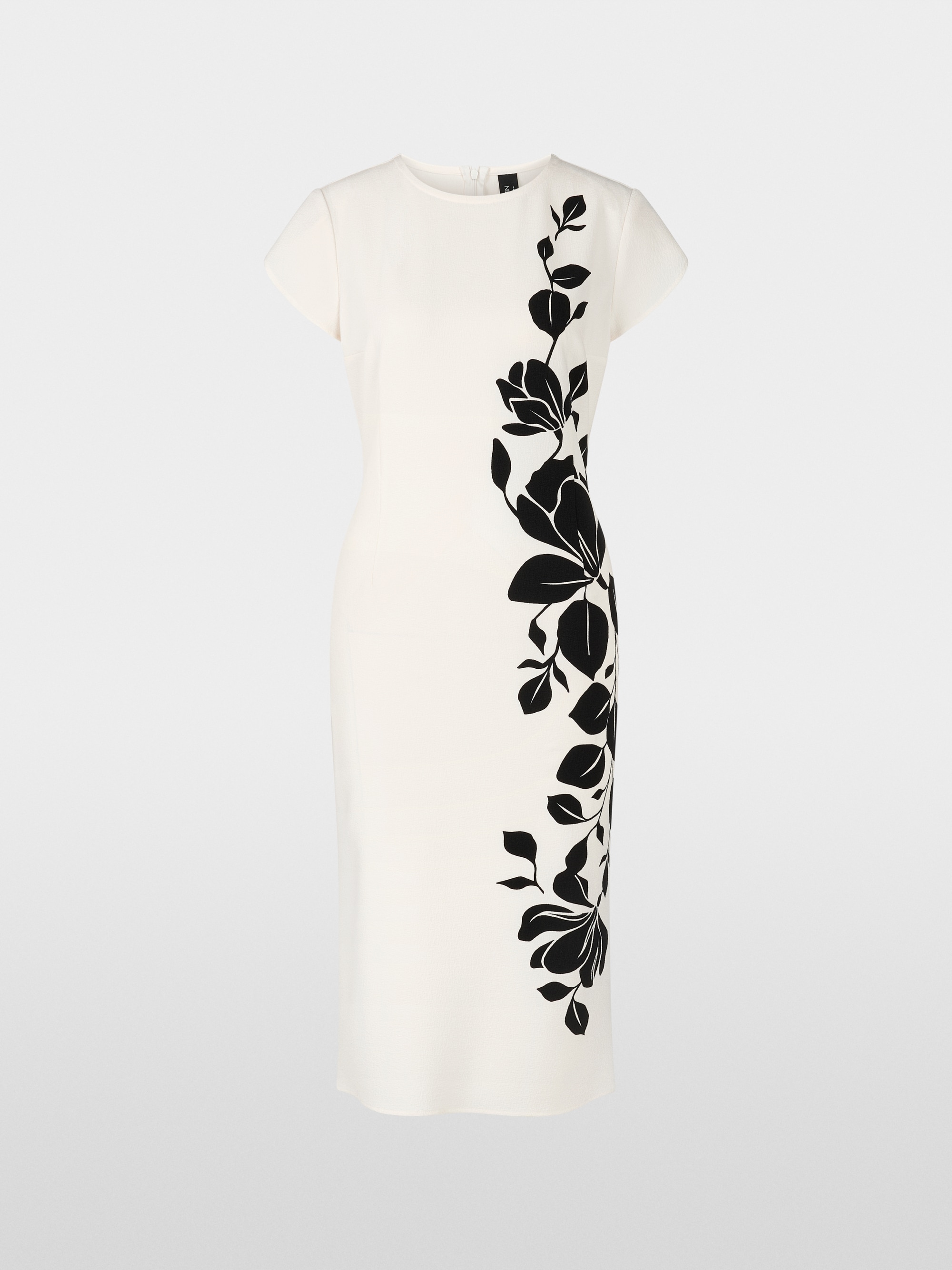 Elegant dress with floral print