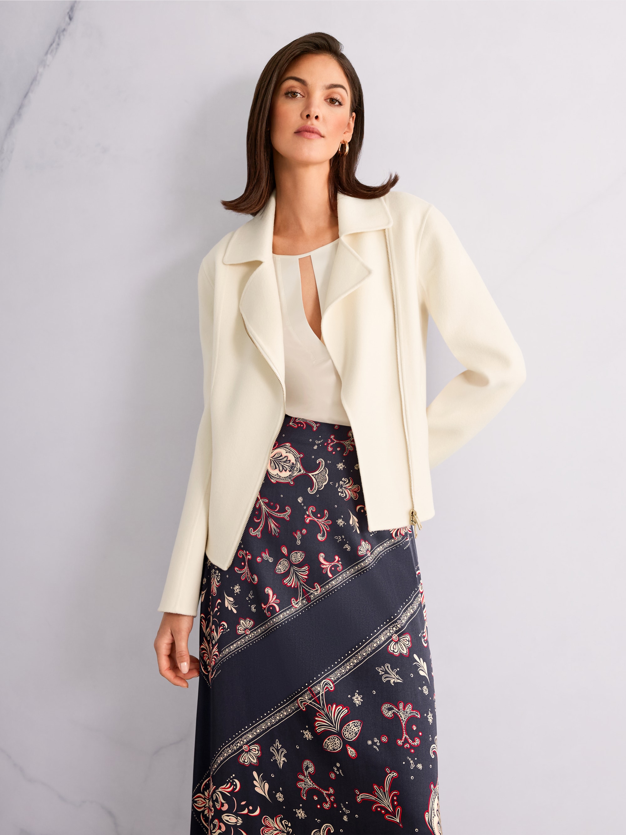 Elegante wollen jas in bikerstijl