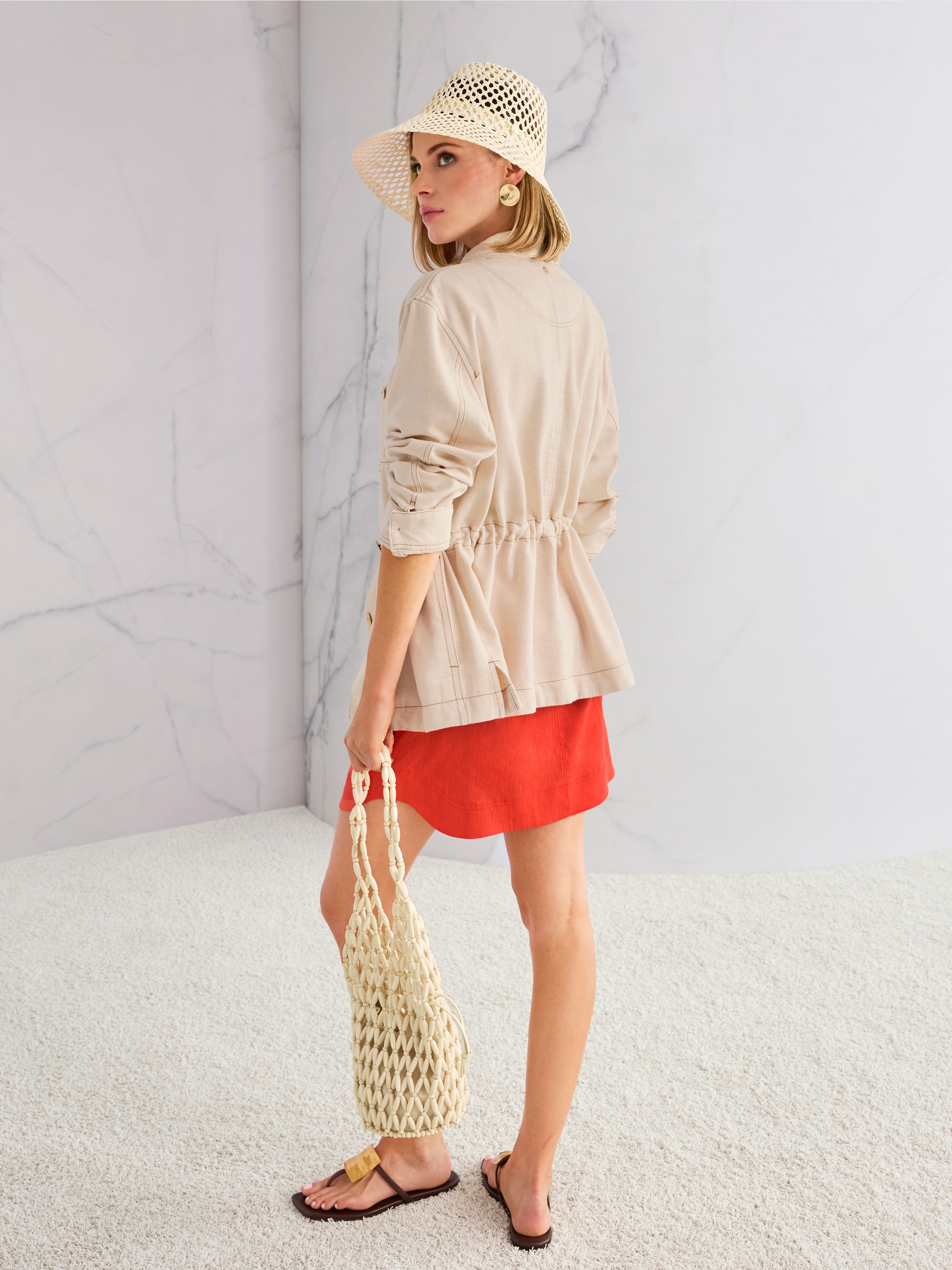 Fitted jacket with shimmer effect