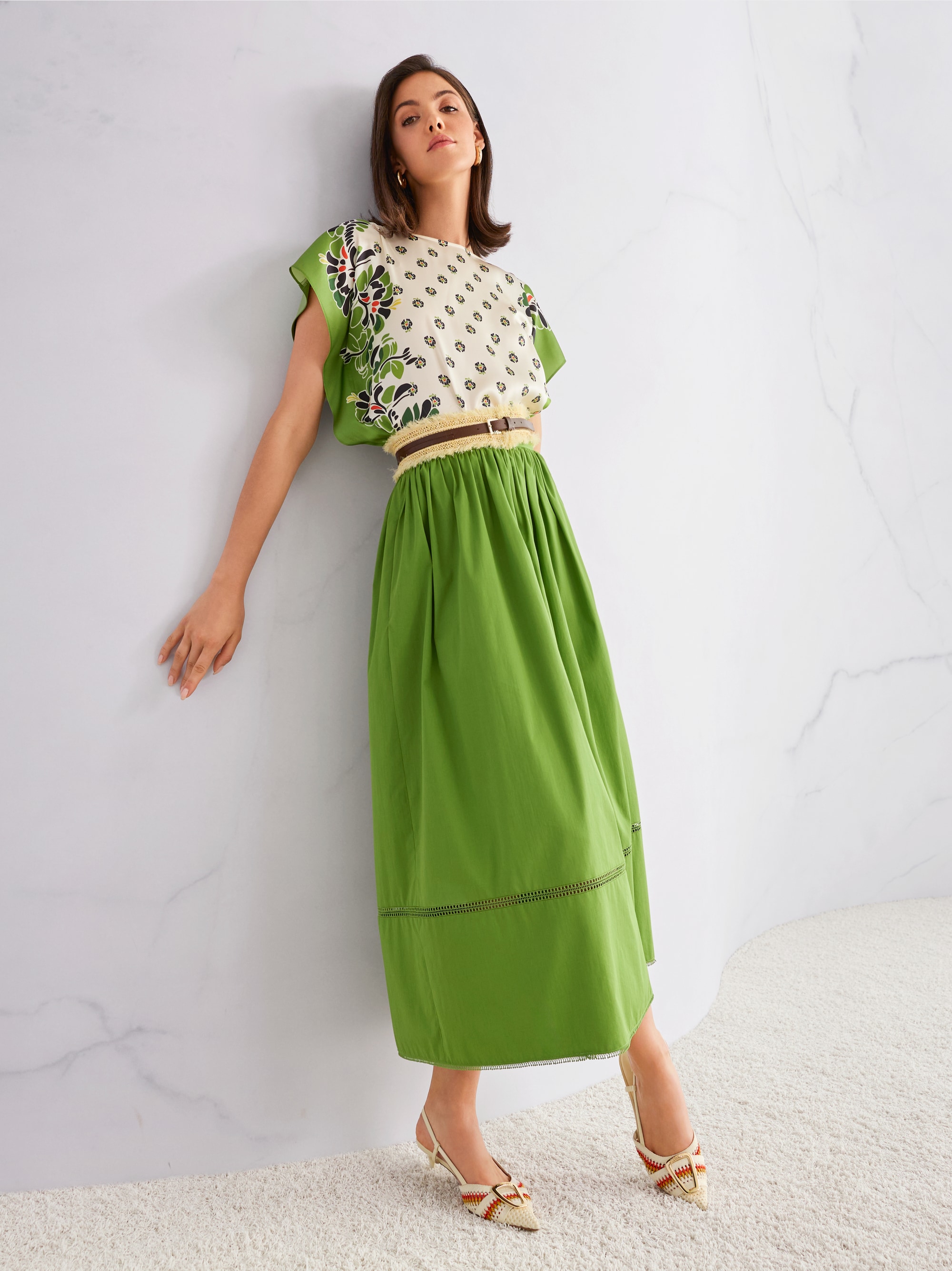 Flared maxi skirt with lace