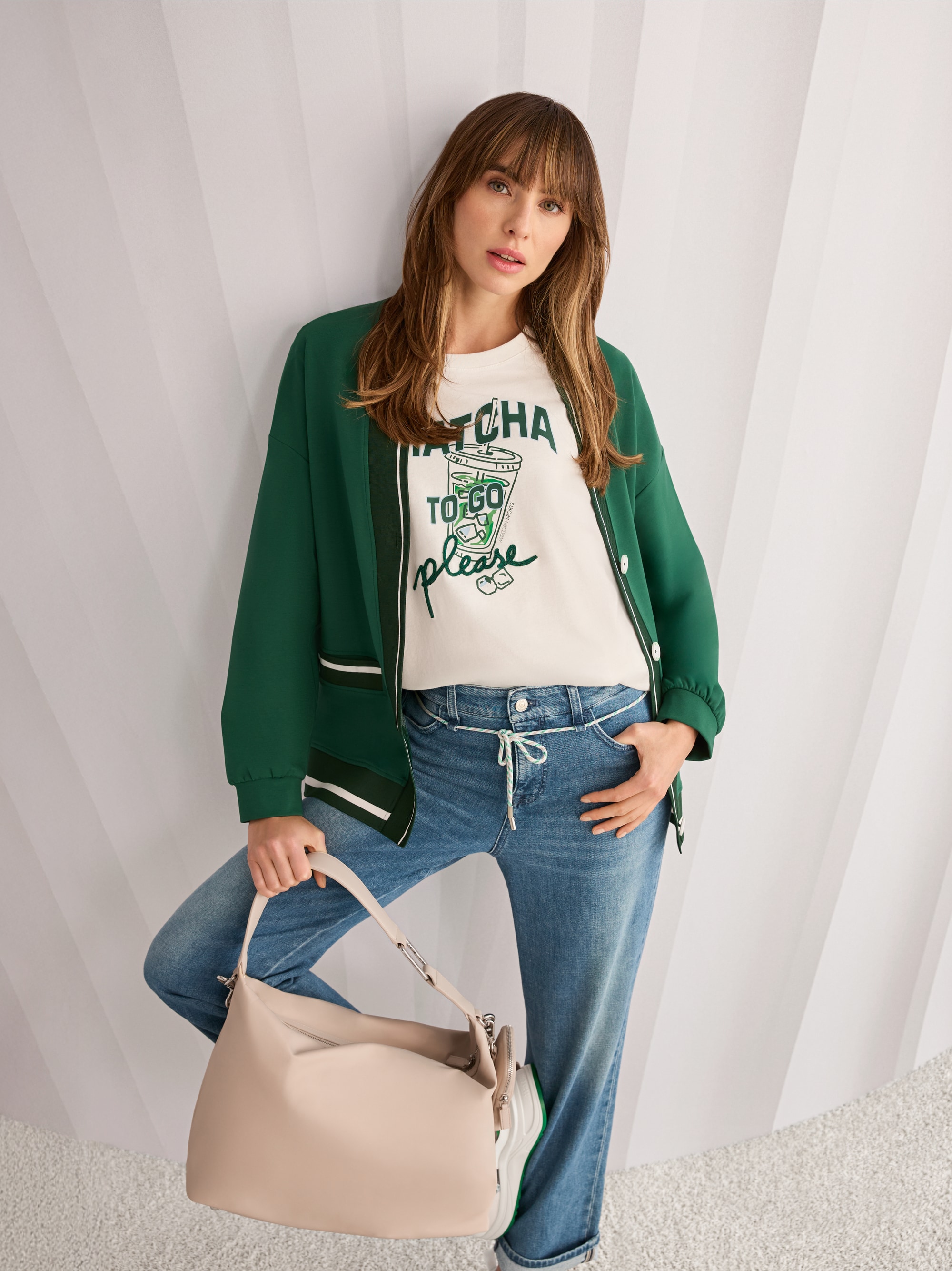 Loose jacket with striped details