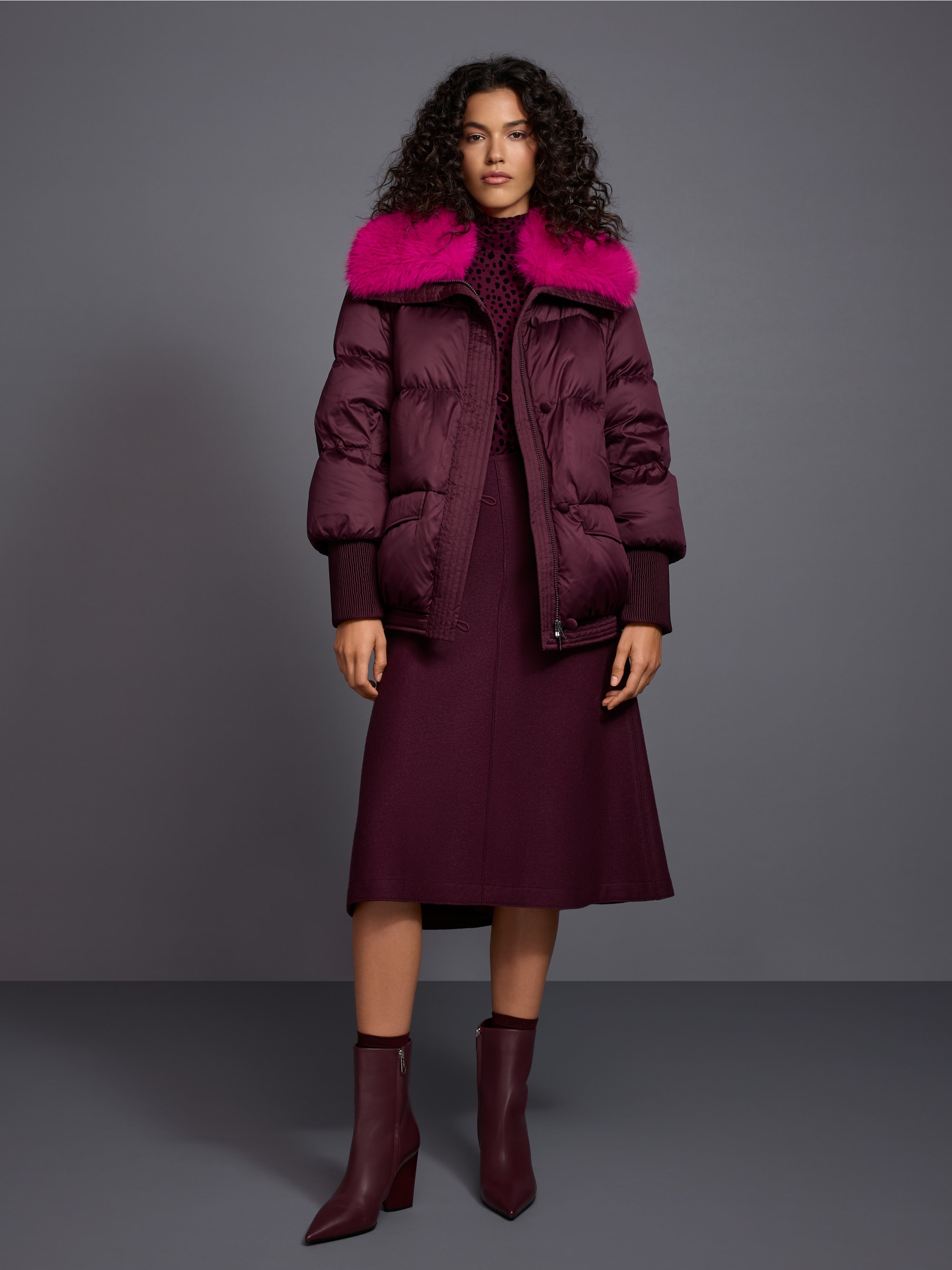 Quilted jacket with fur collar