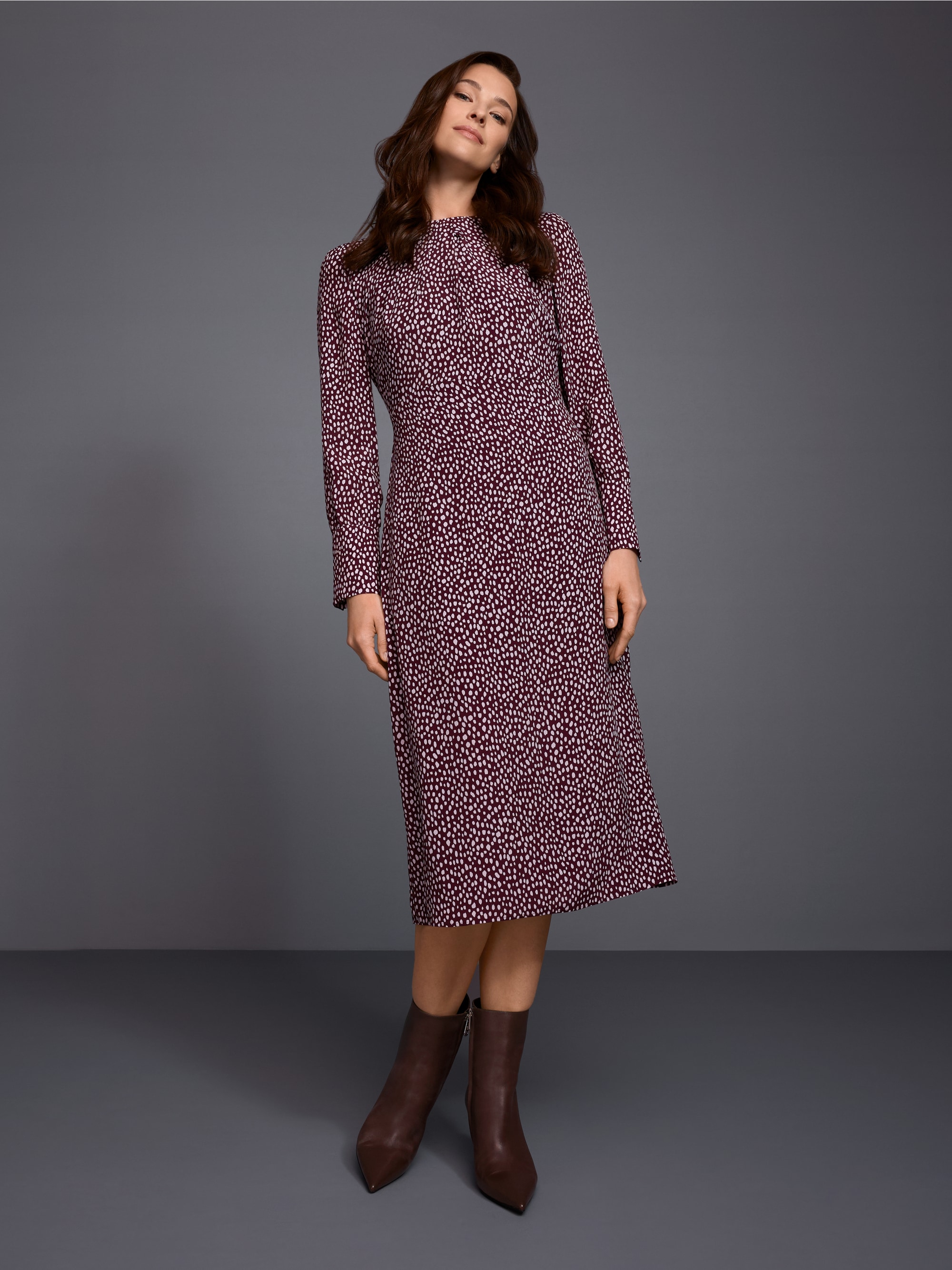 Maxi dress with polka dot print