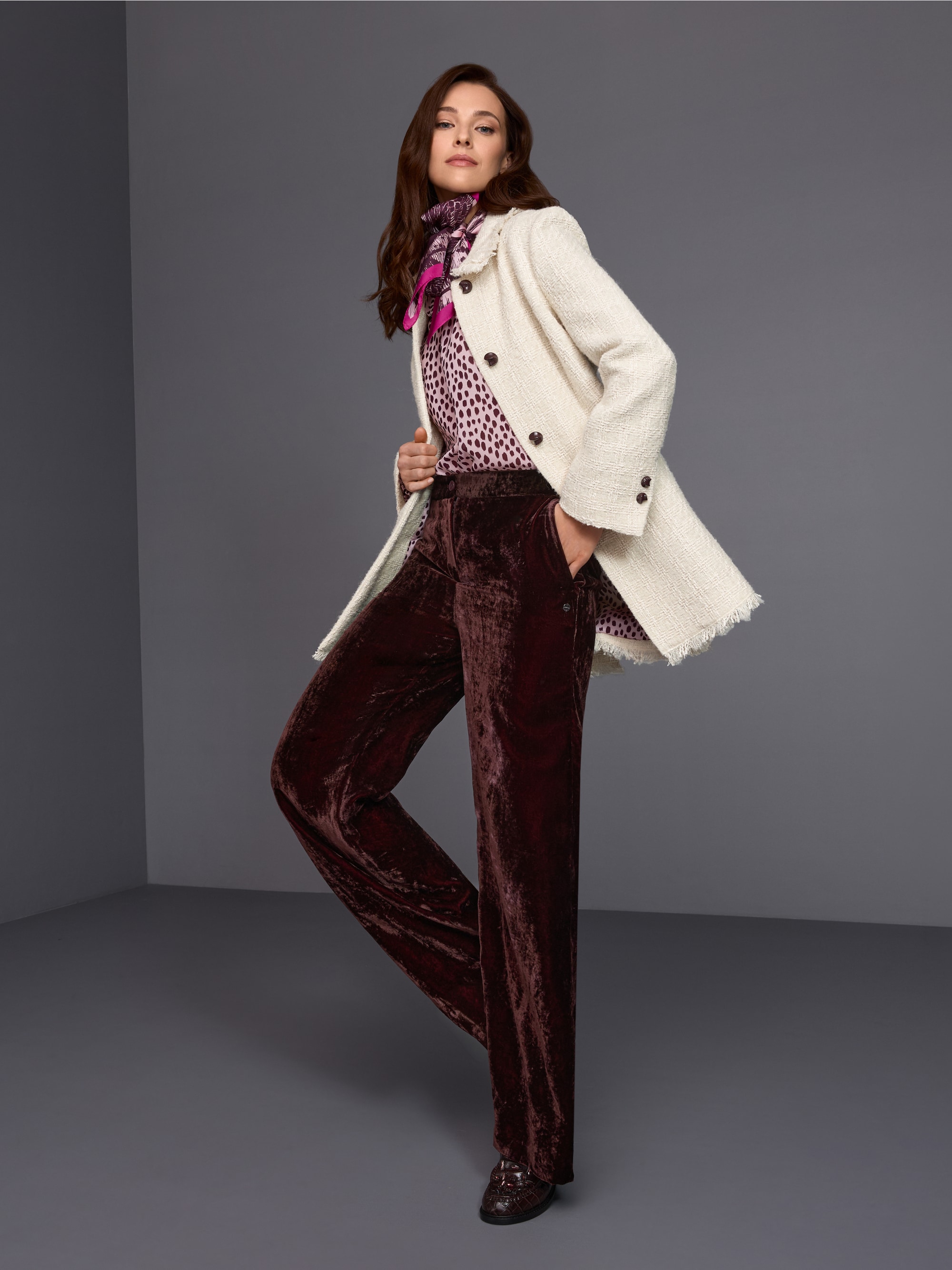Bouclé jacket with fringing