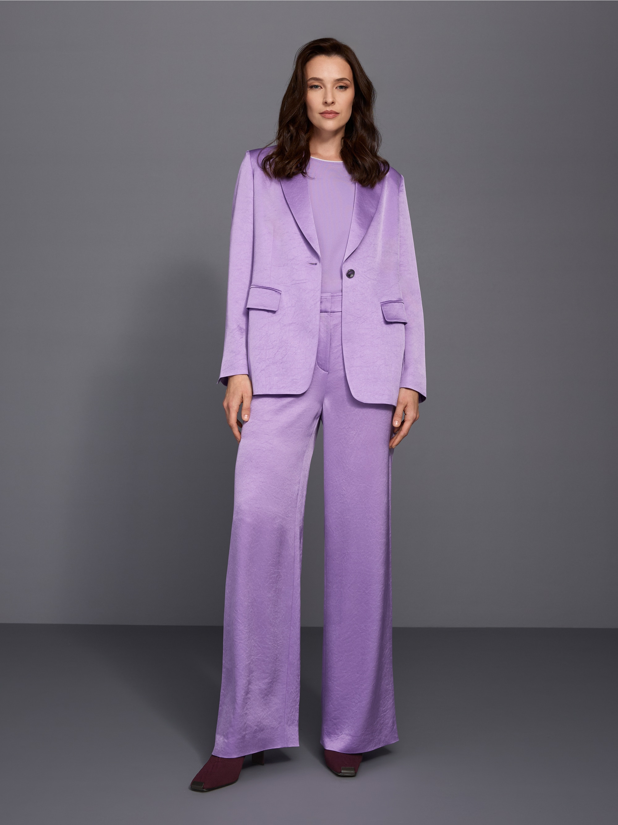 Satin blazer with silver button