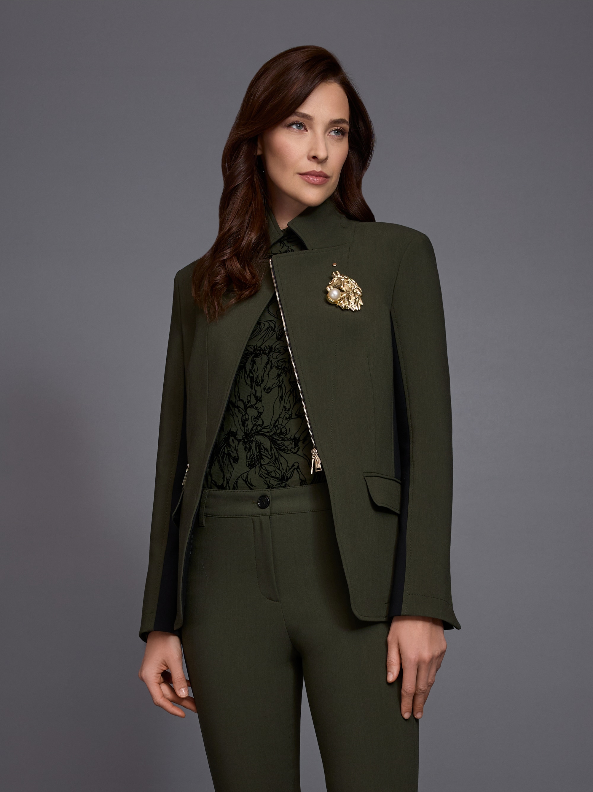 Shirt with velvet flocking