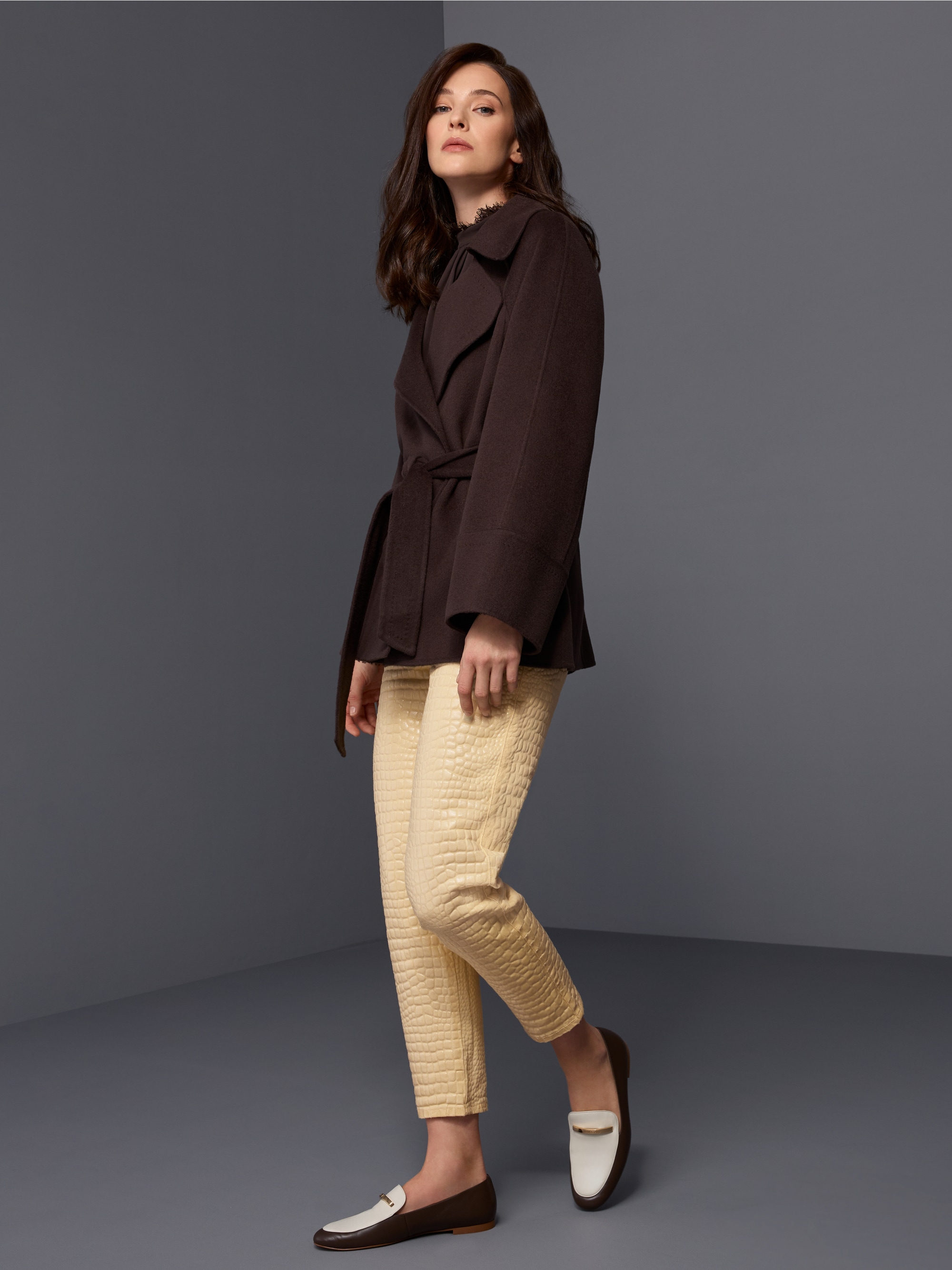FEURA crocodile effect jeans