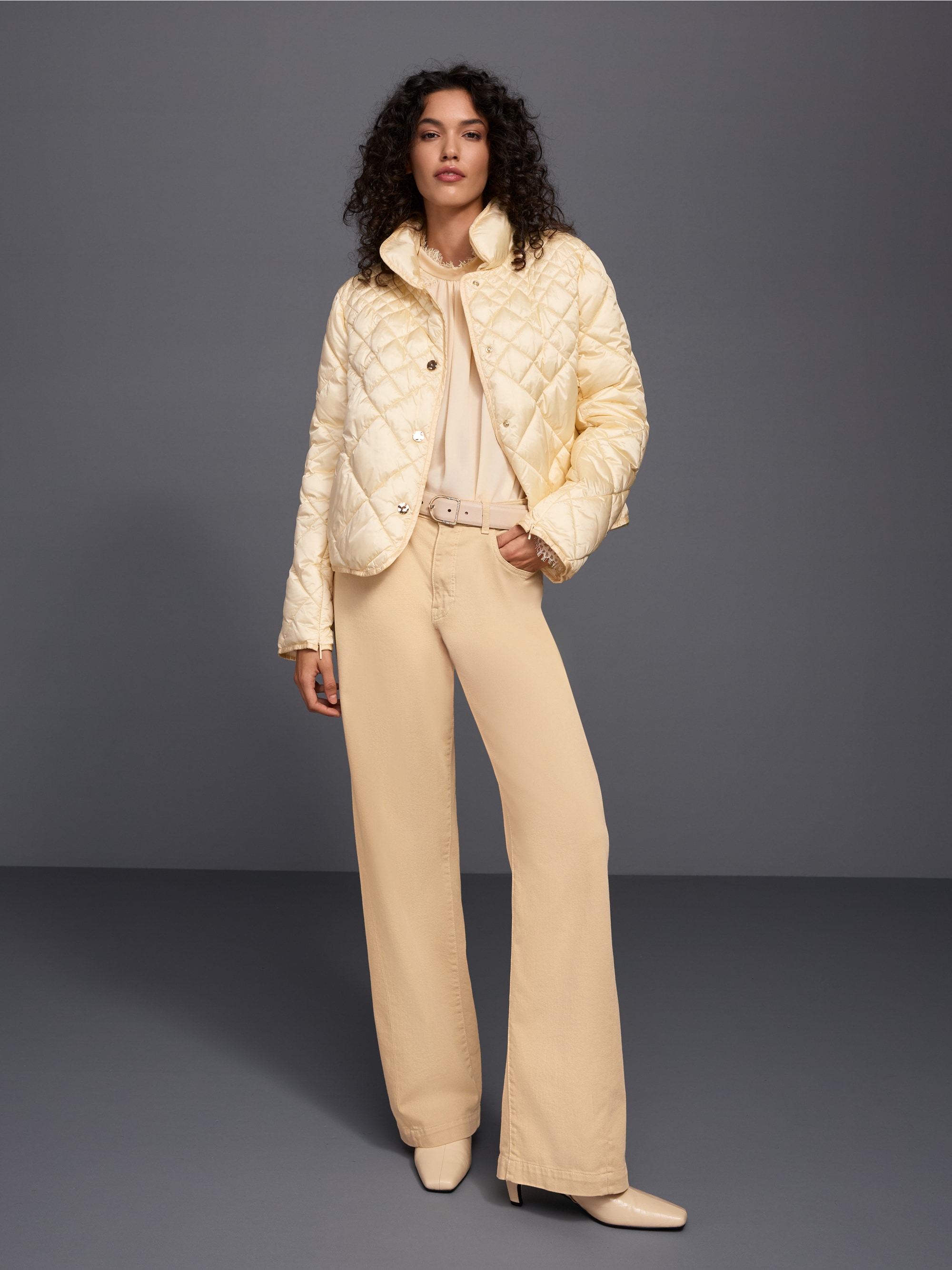 WIGAN jeans with decorative details
