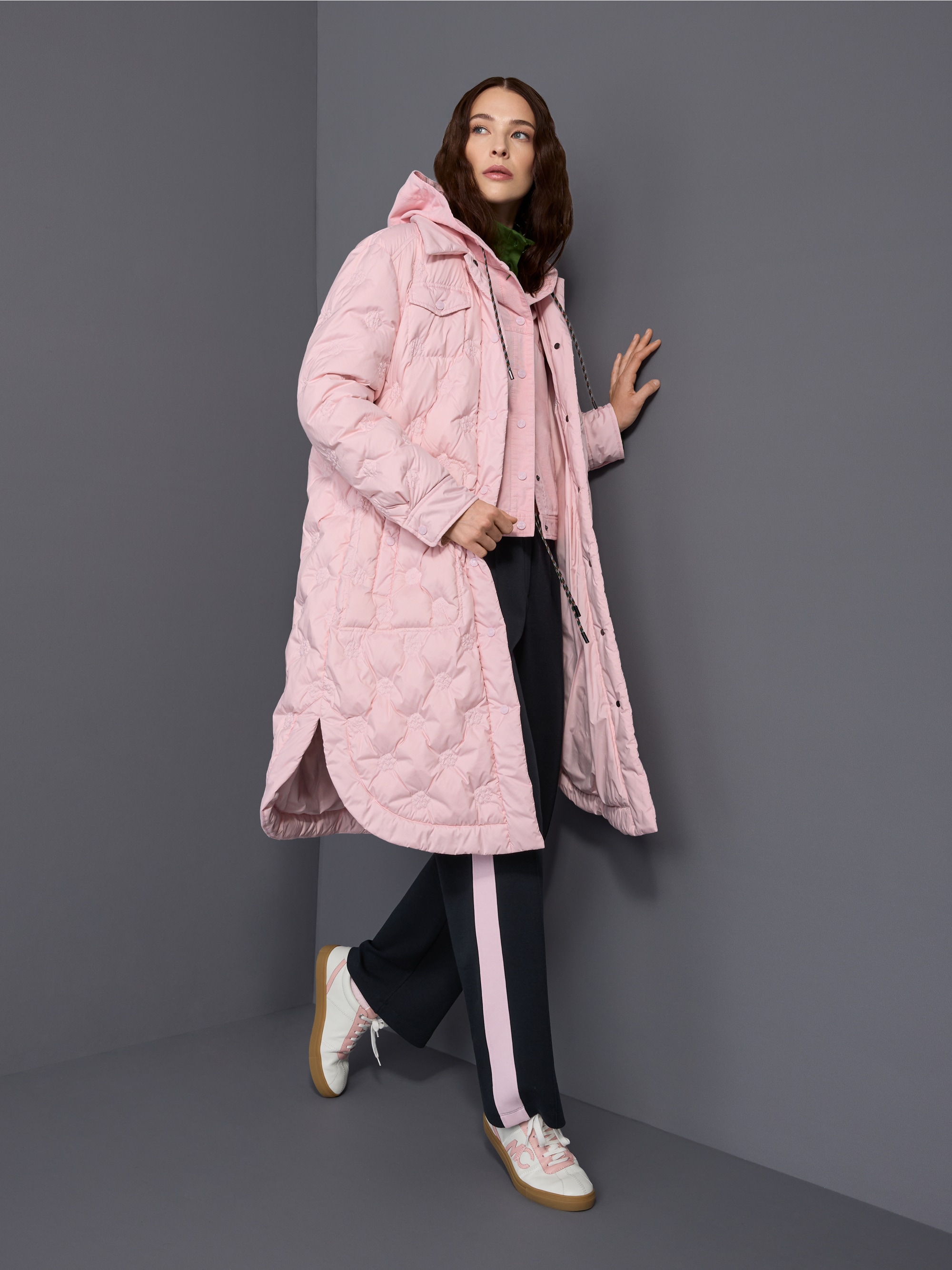 Quilted coat with light down lining