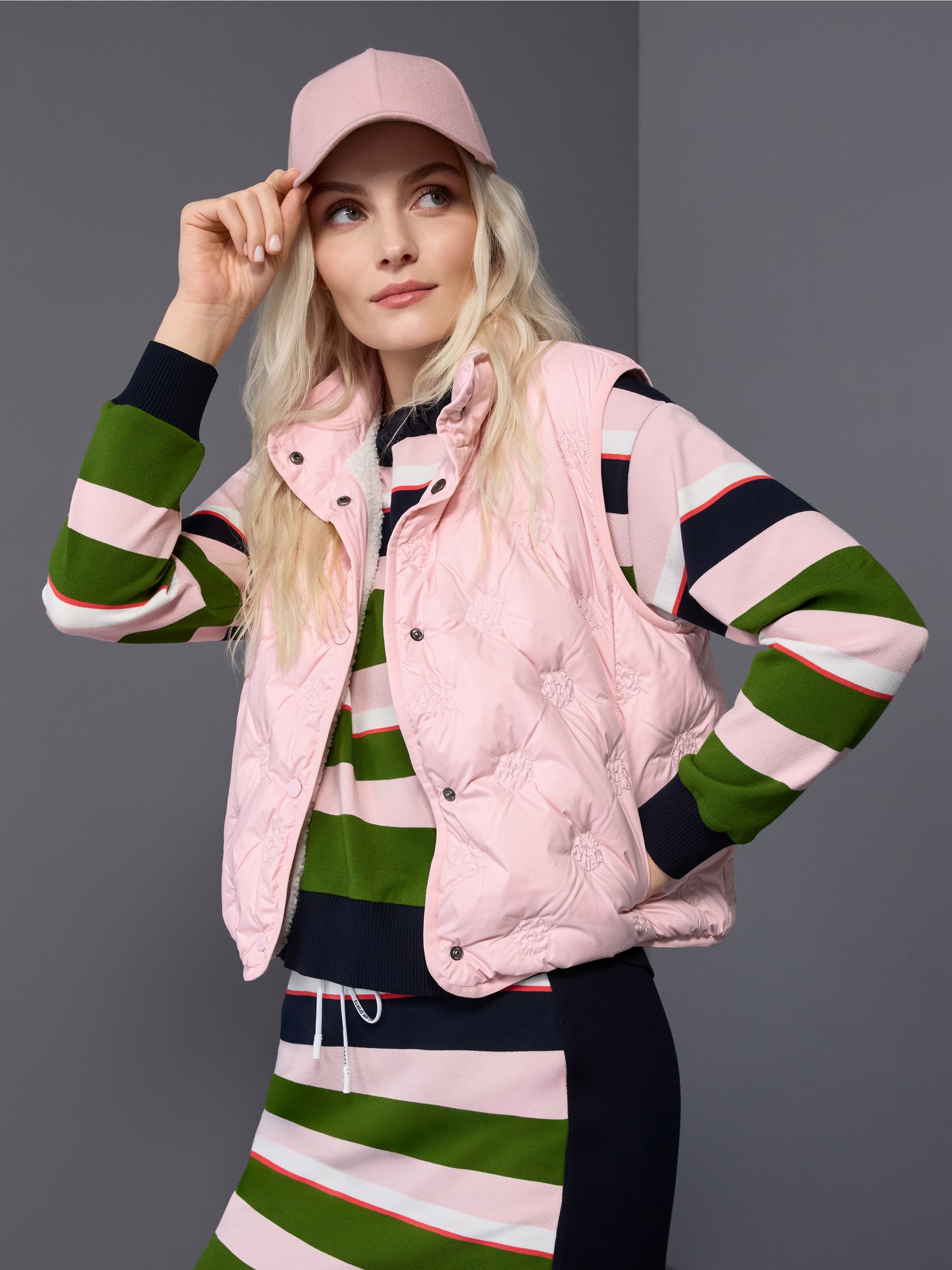 Reversible teddy gilet with quilting