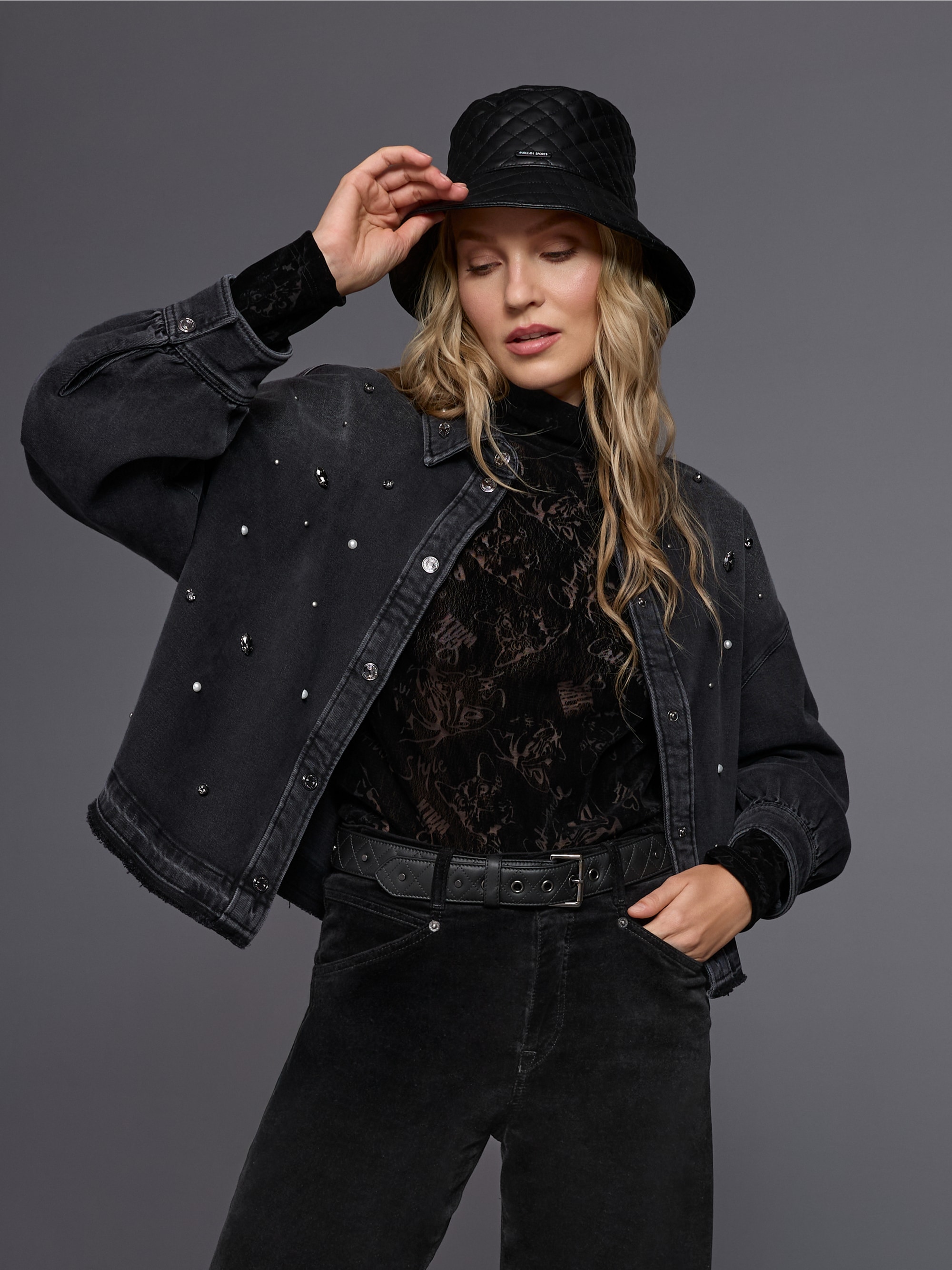 Quilted bucket hat