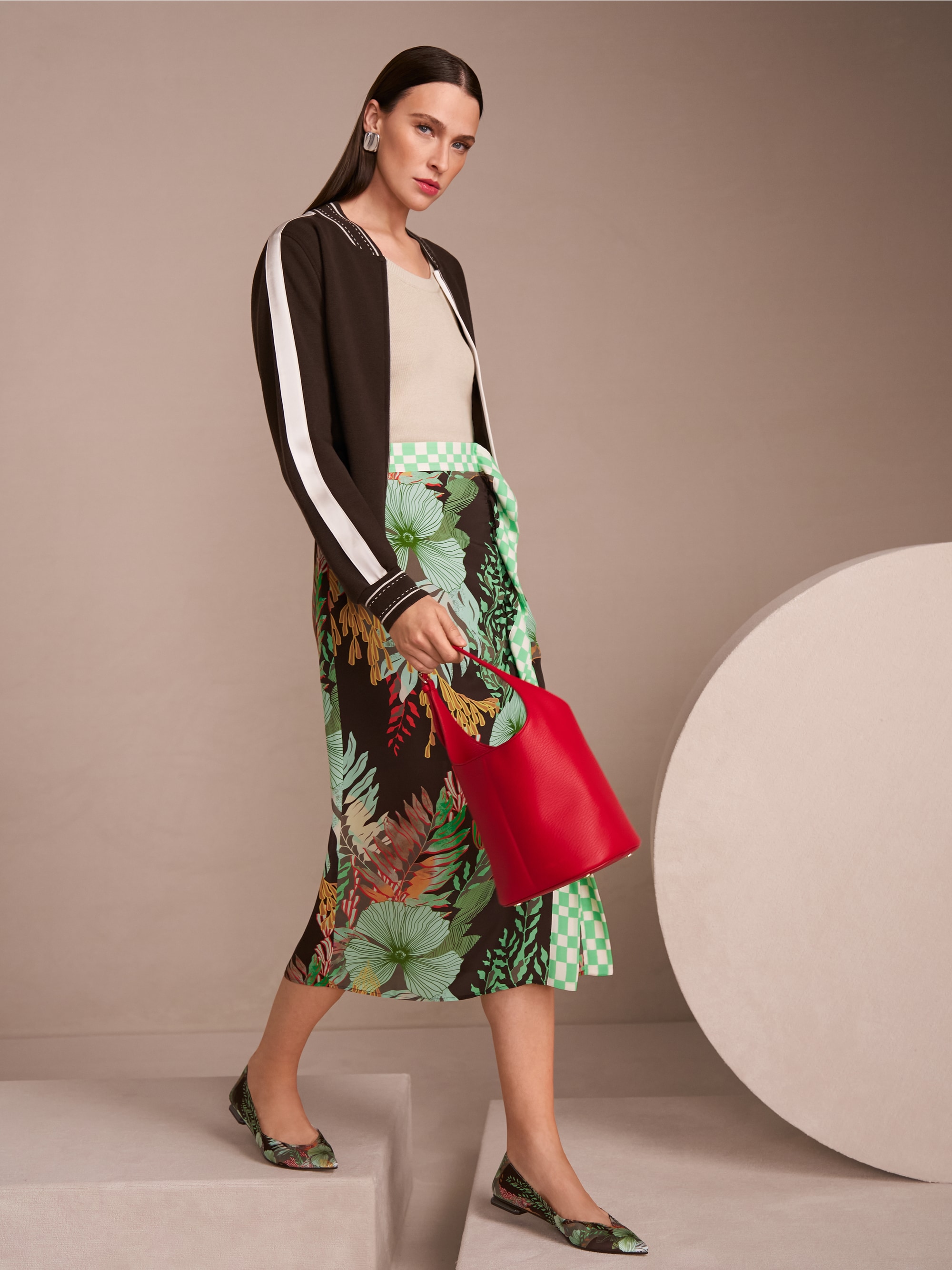 Ballerina mit floralem Print