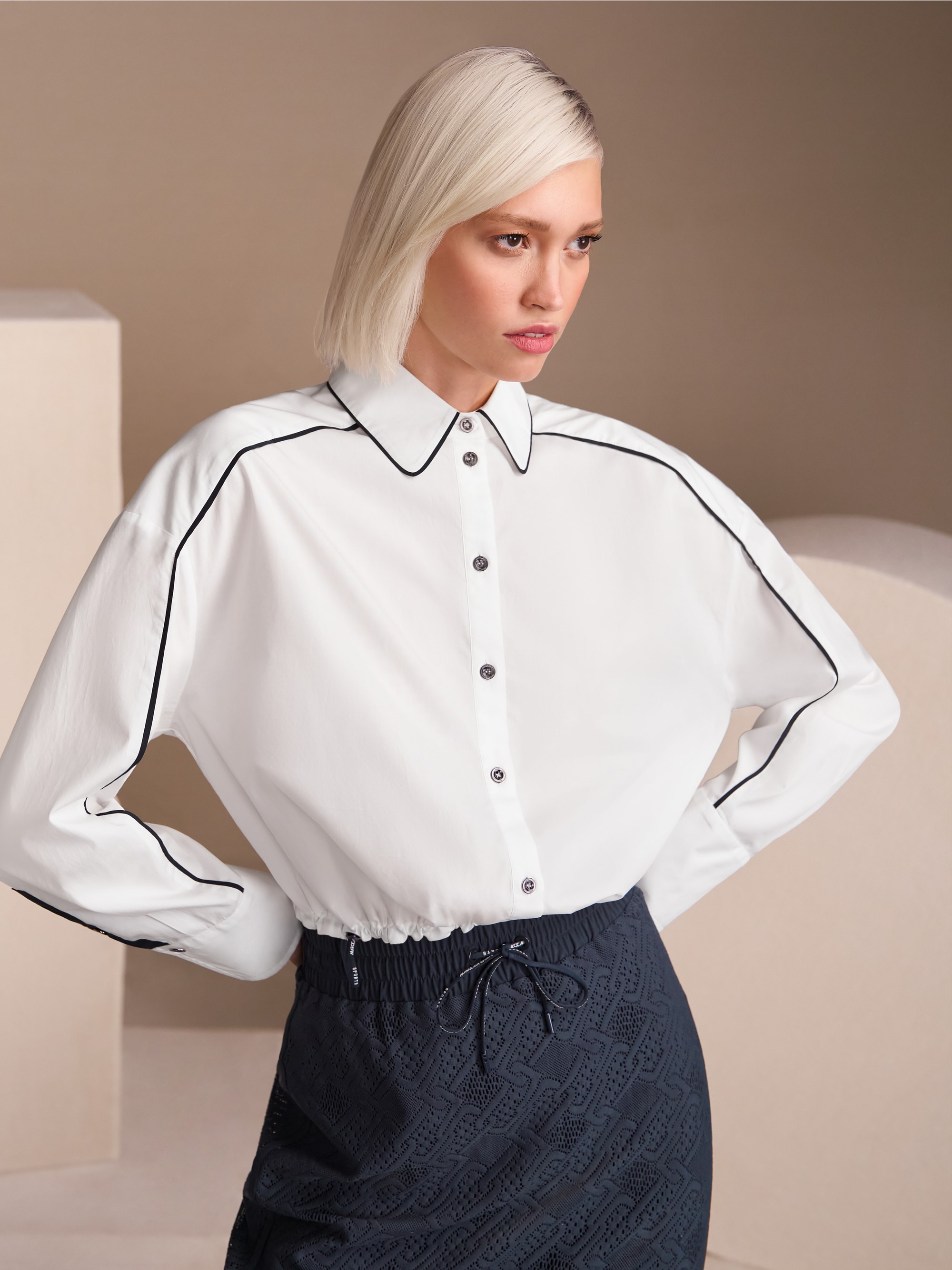 Korte blouse ”Rethink Together”