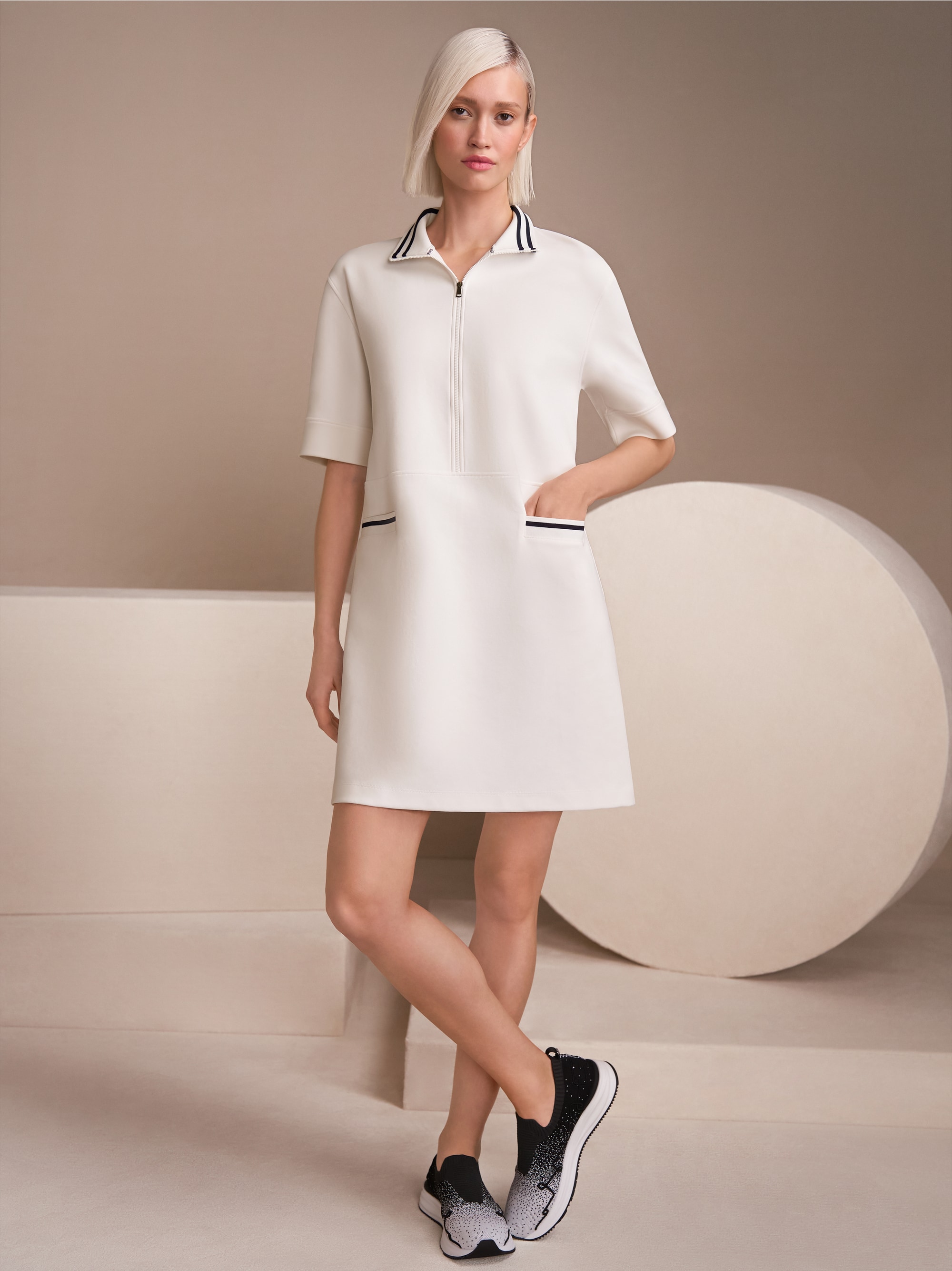 Sneaker mit Dots-Muster