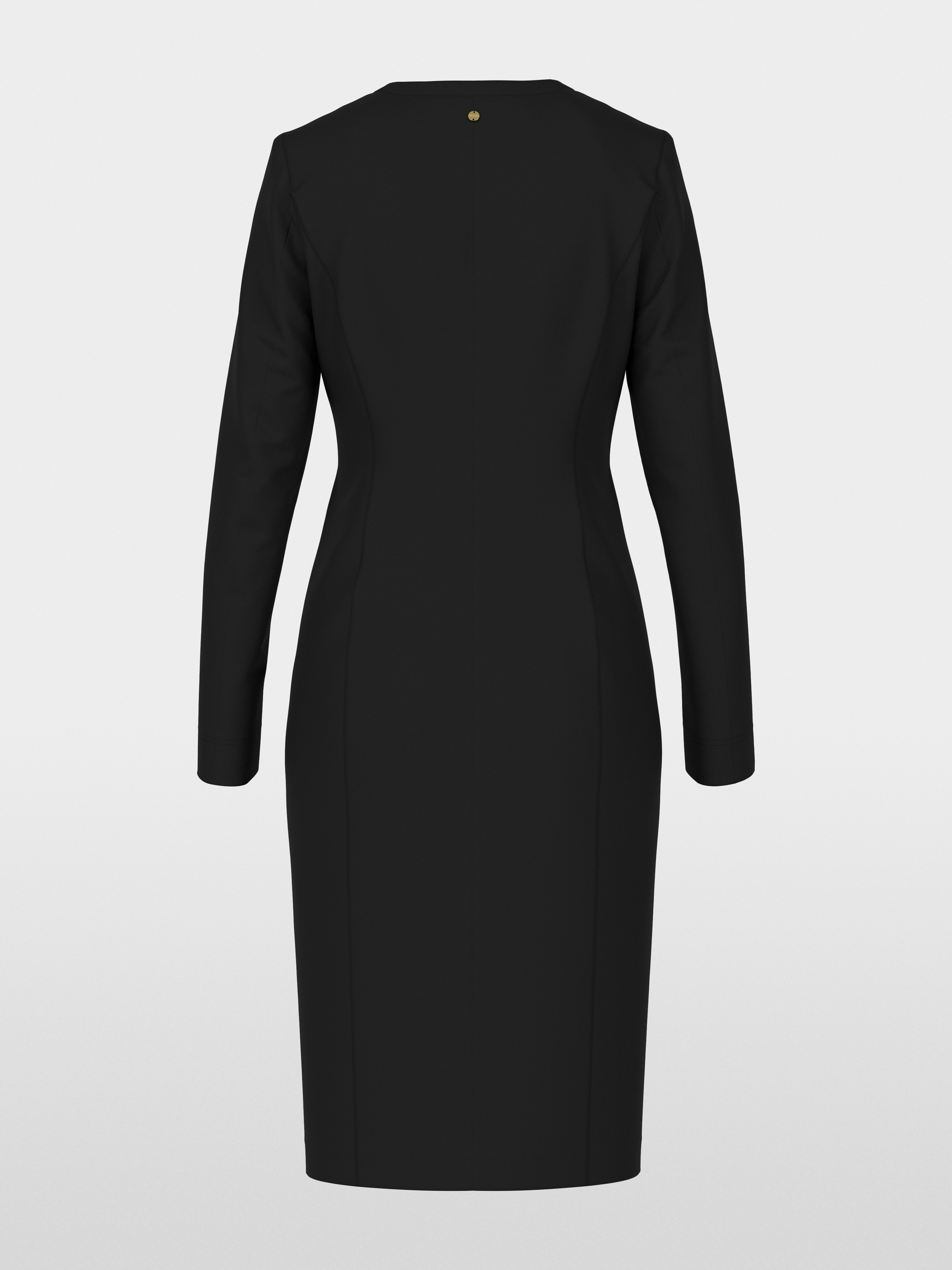 Fitted dress with buttoning