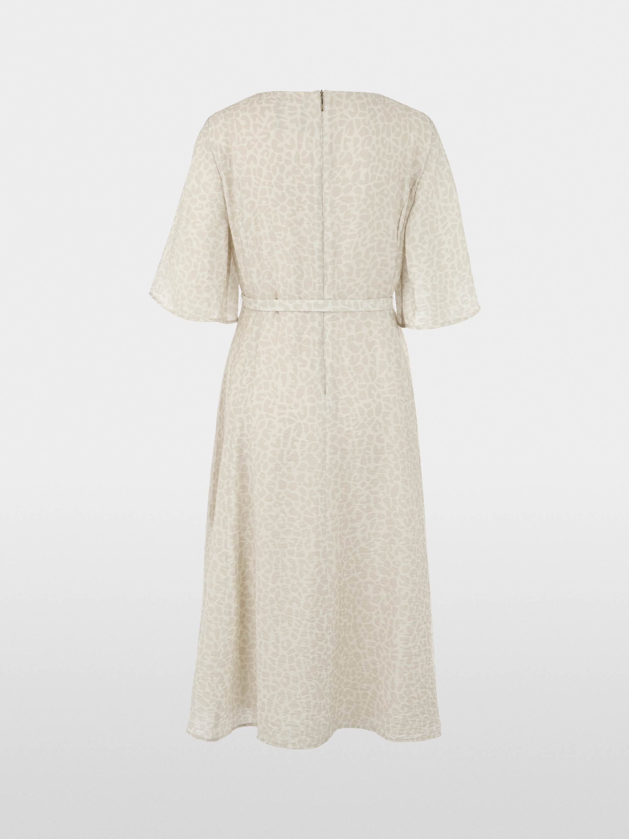 Flowing dress with leopard print