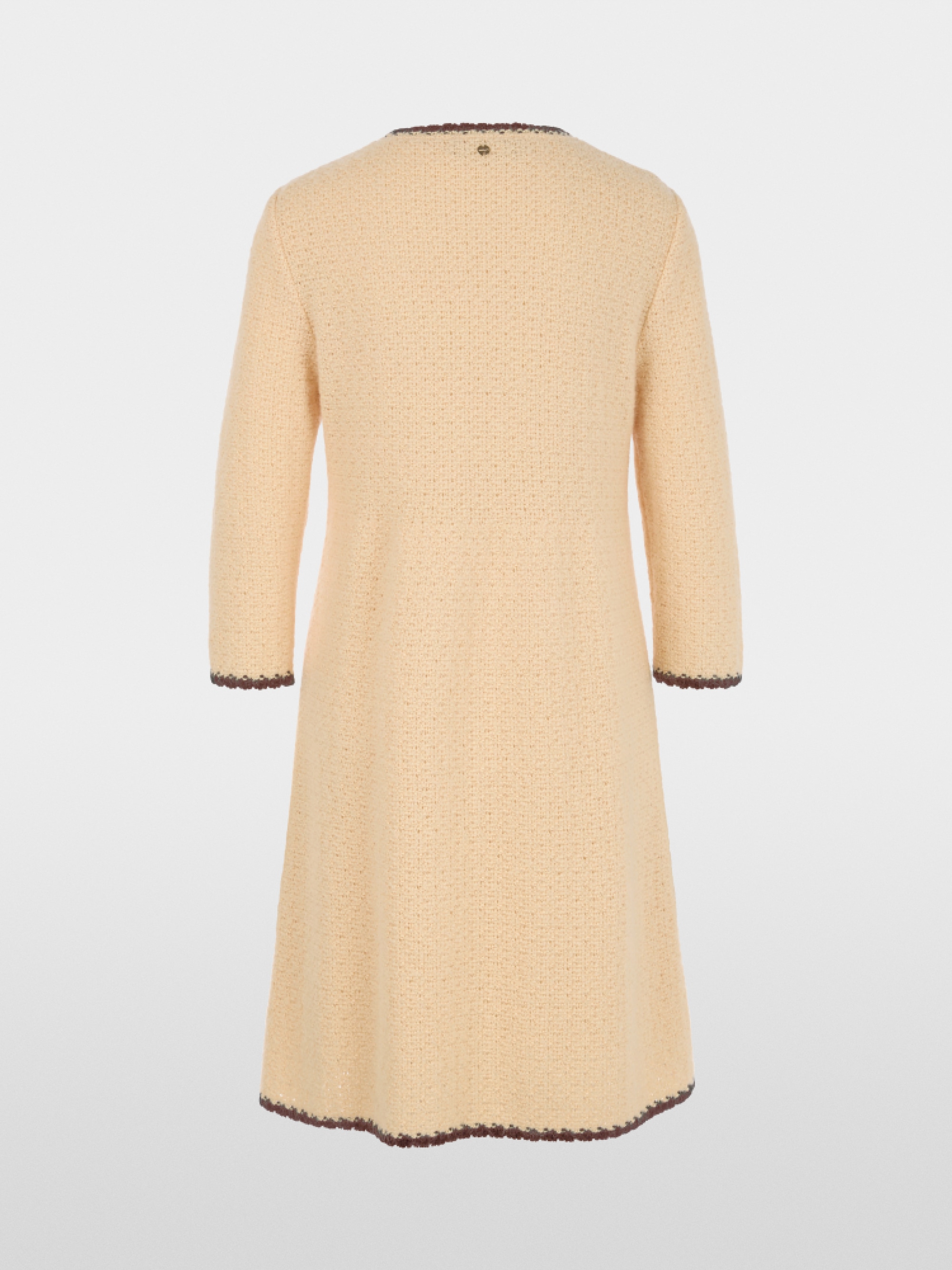 Mini-robe tricotée en Allemagne