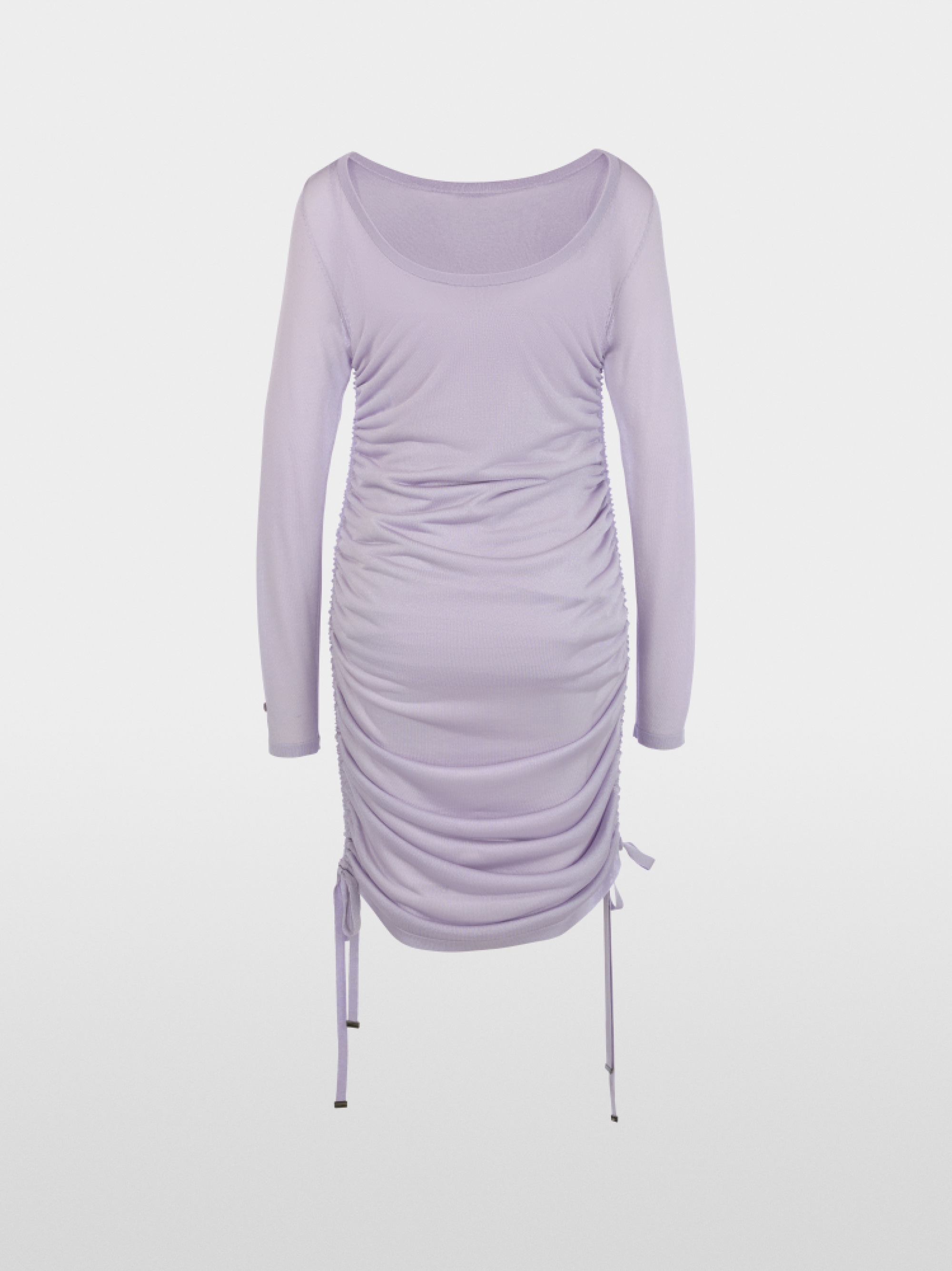Fitted dress with gathers