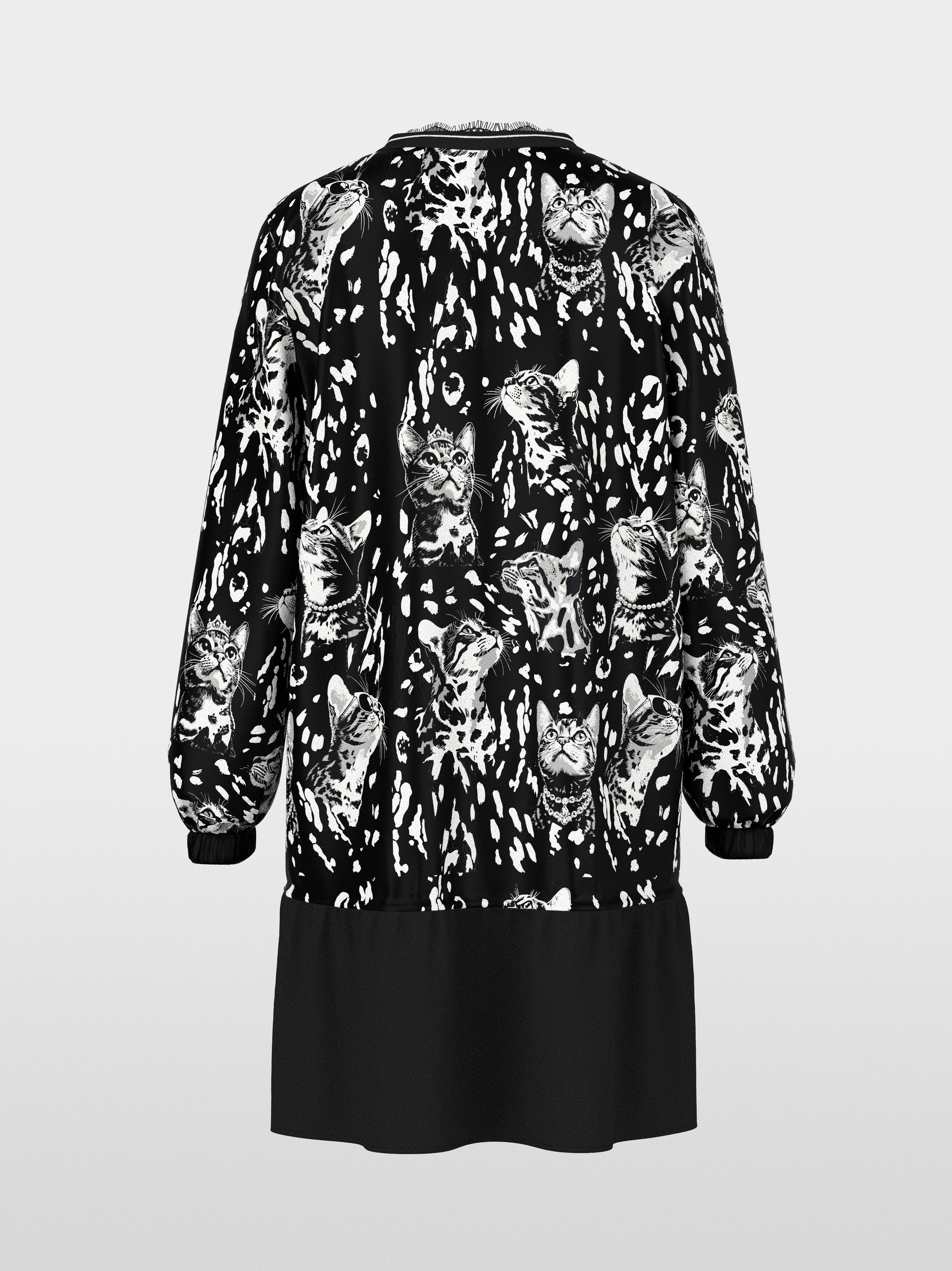 Dress with print and flounce