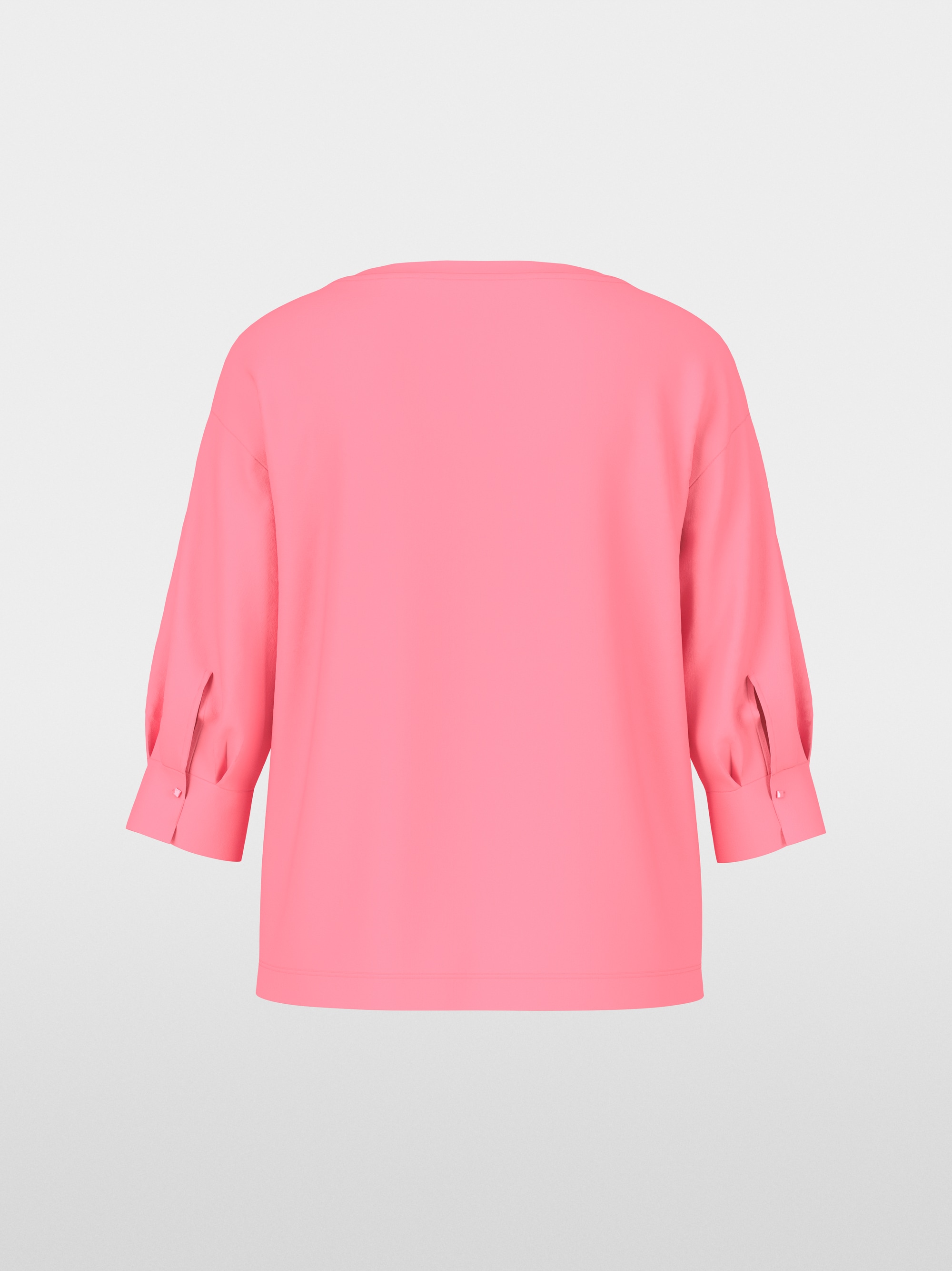T-shirt with mid-length sleeves