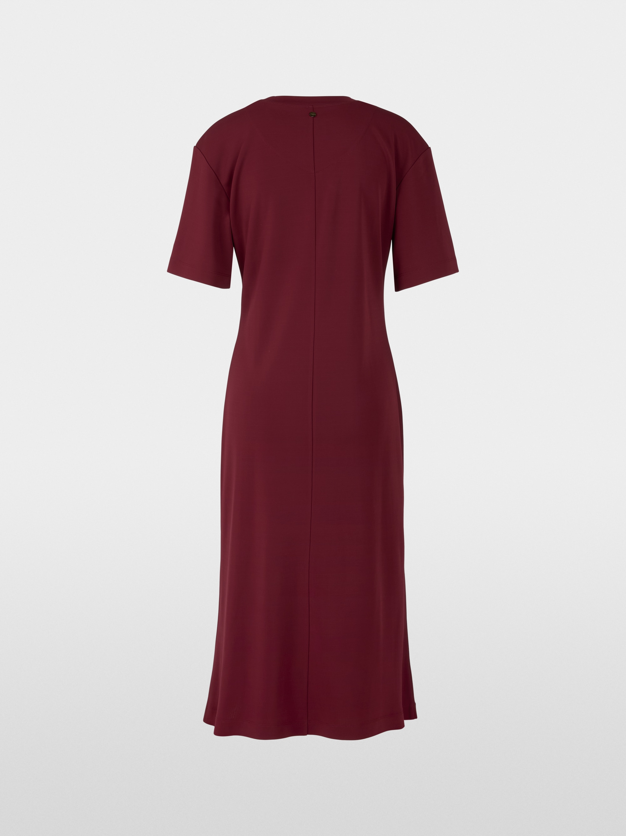 Robe midi sportive et chic avec fente