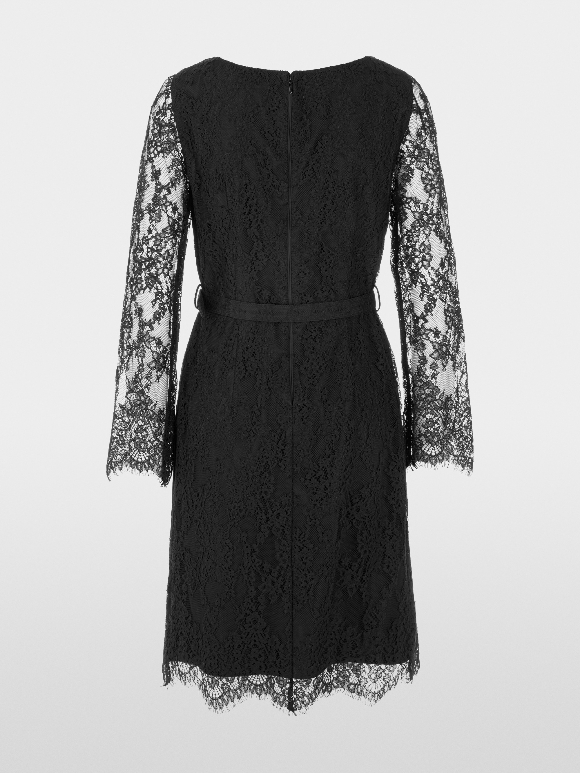 Schickes Spitzenkleid