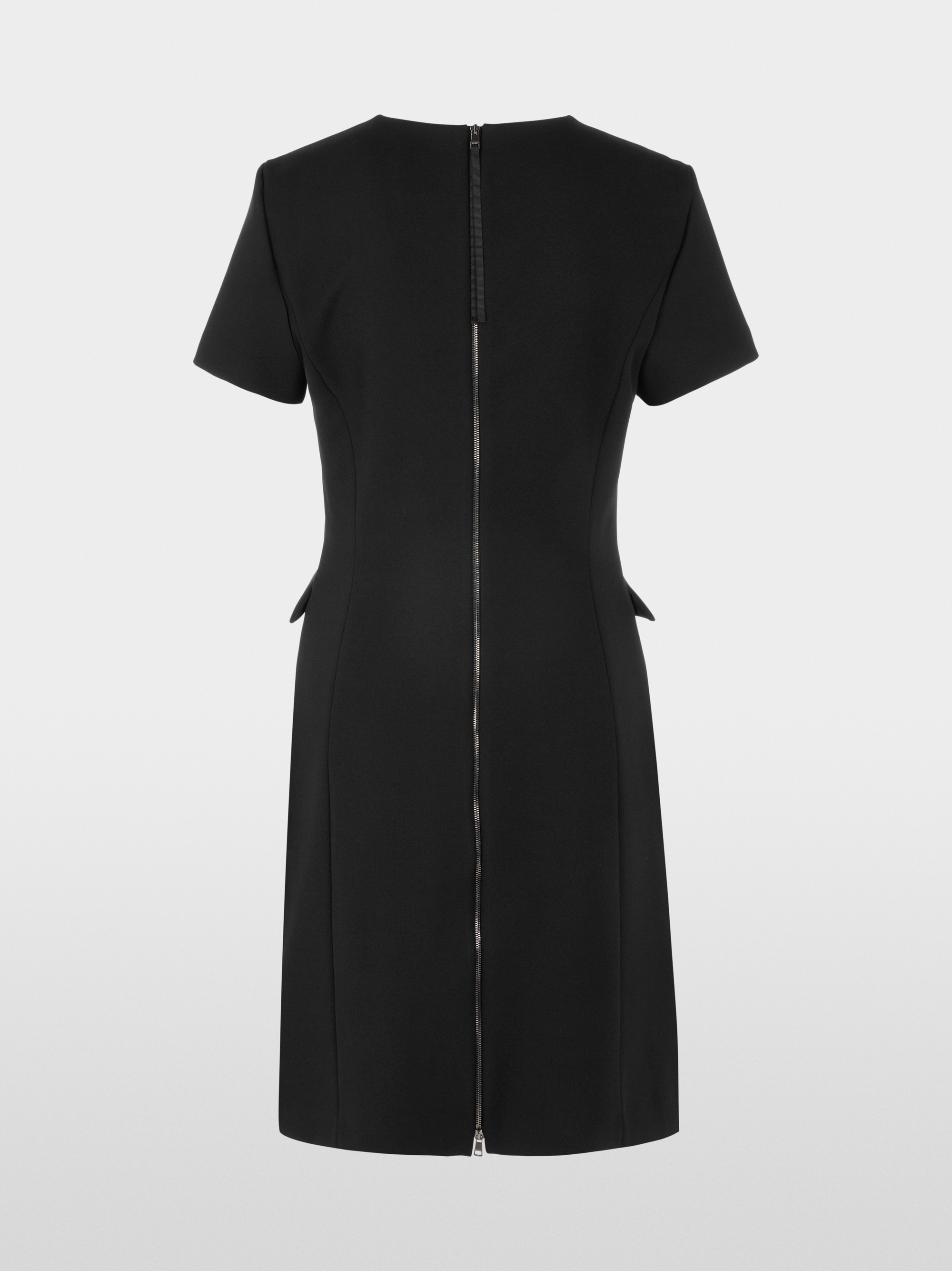 Klassisches Kleid