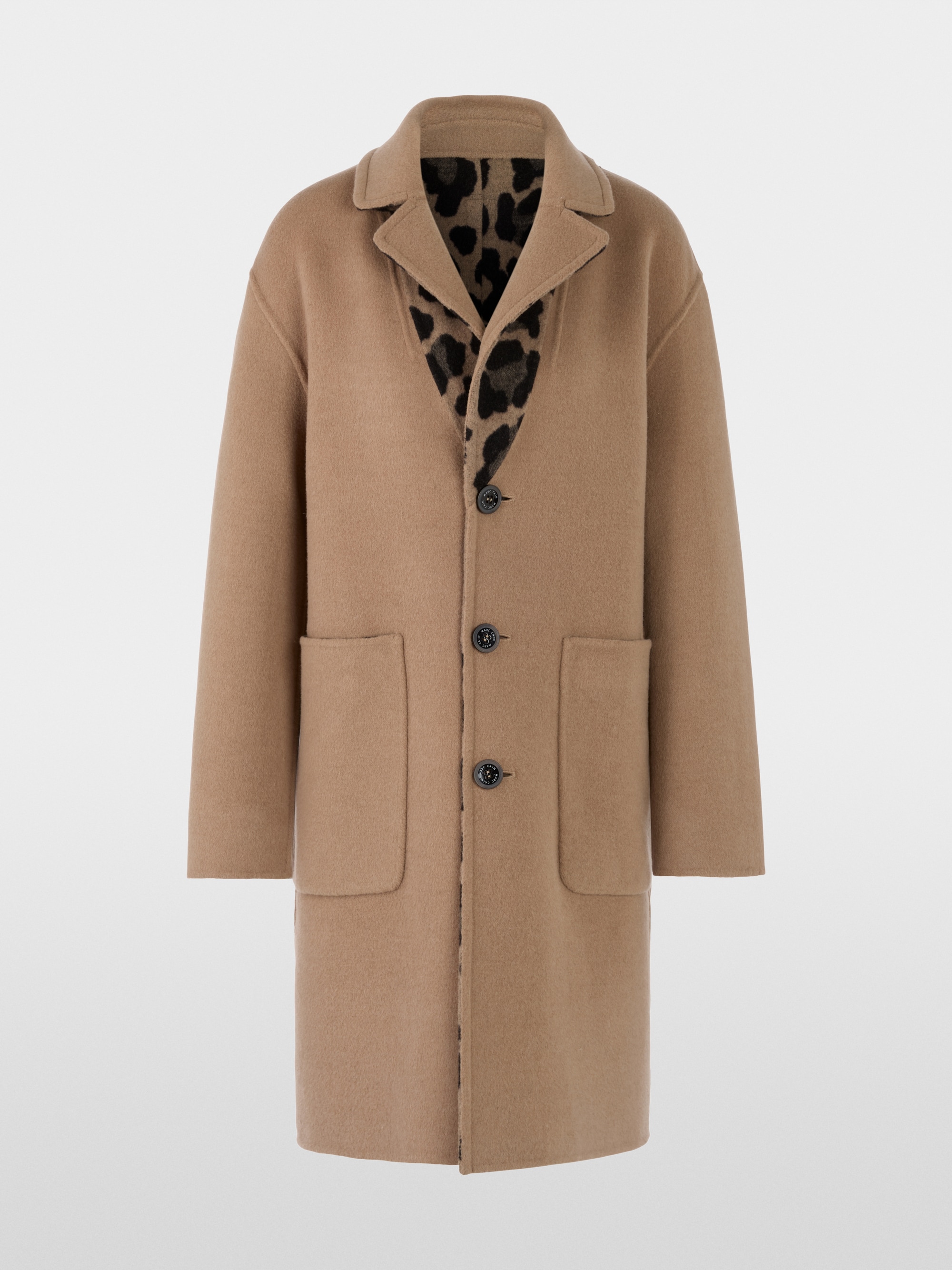 Reversible coat with leopard print