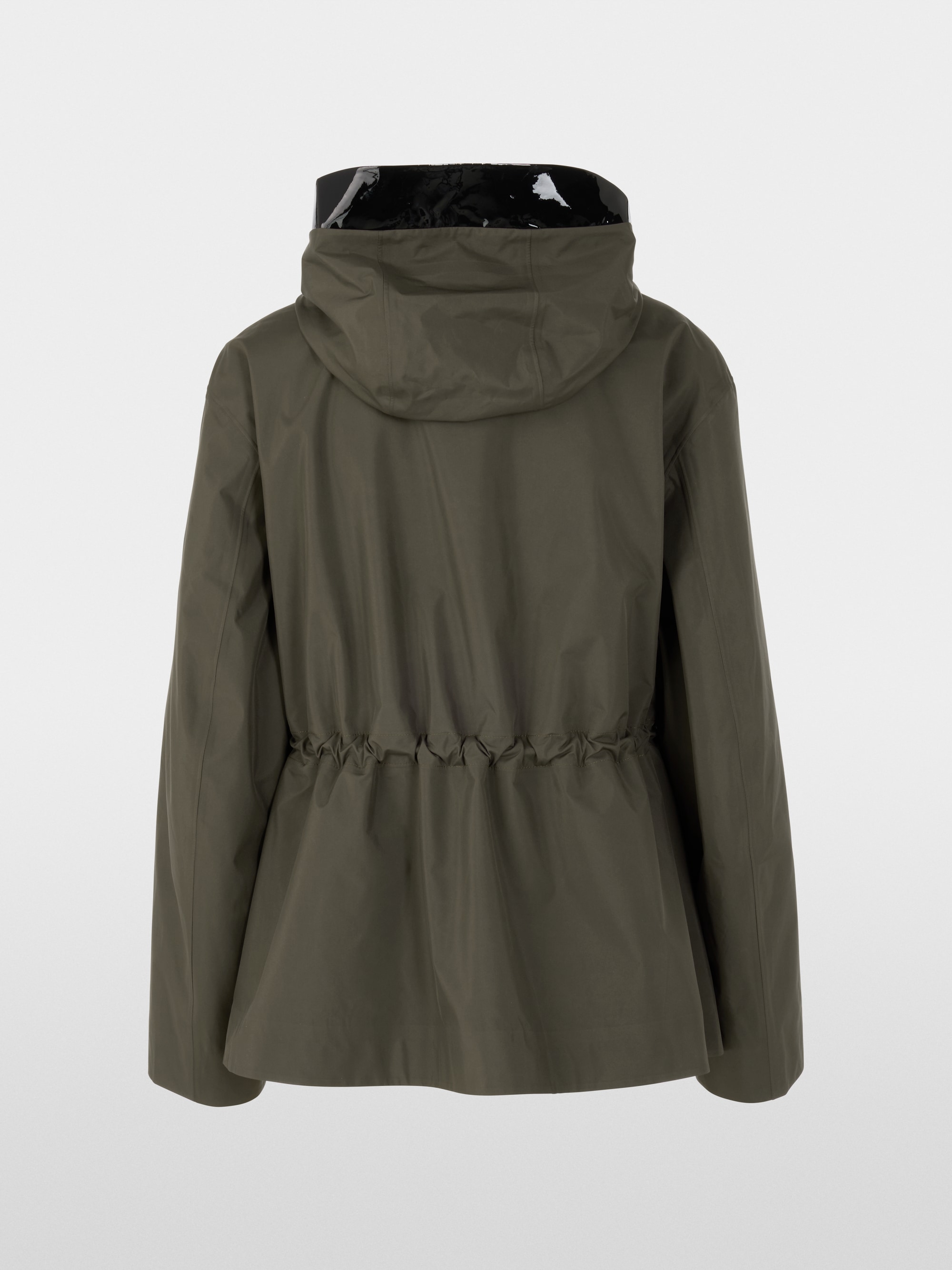 Veste outdoor avec cordon coulissant