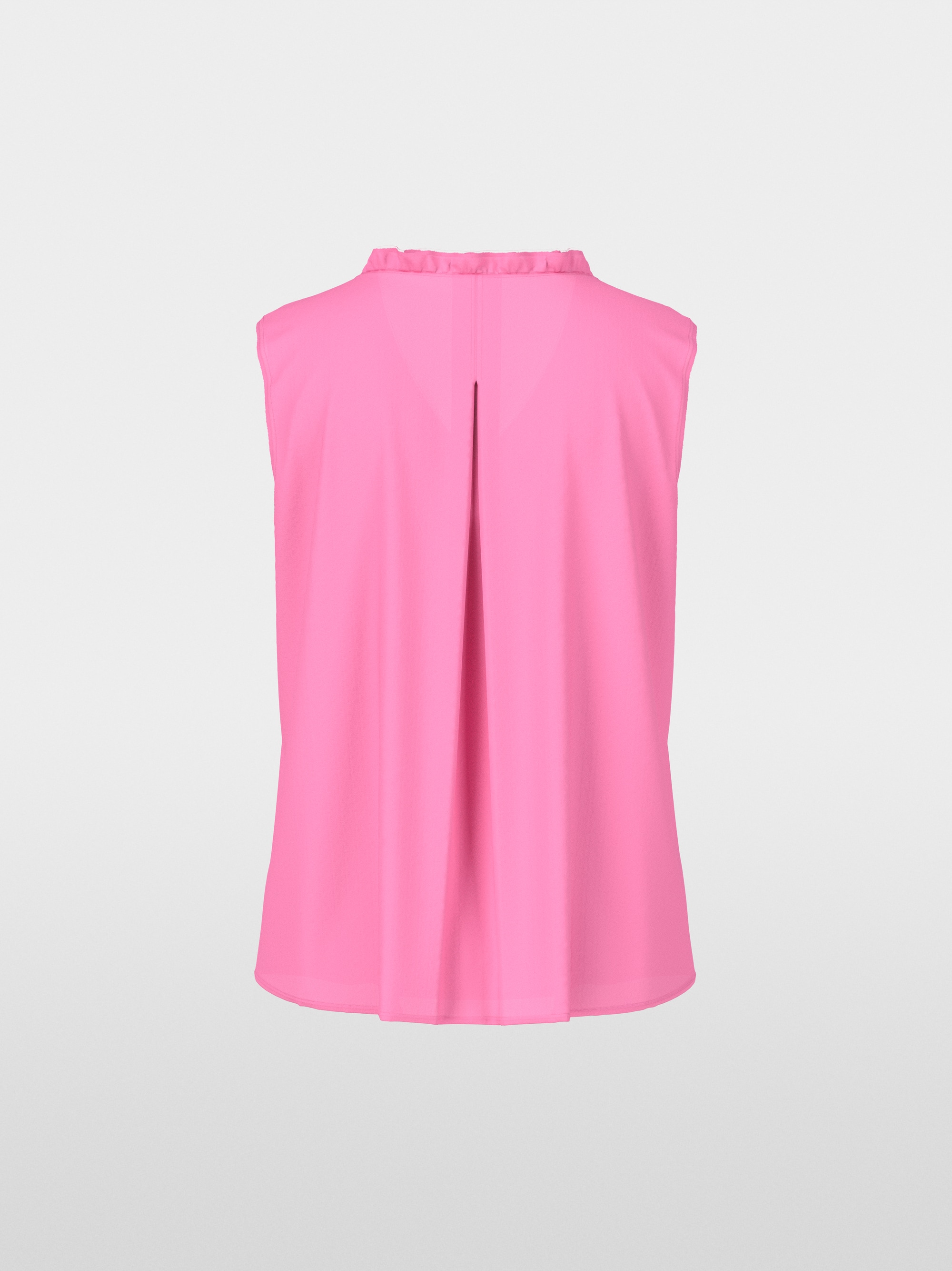 Loose sleeveless top