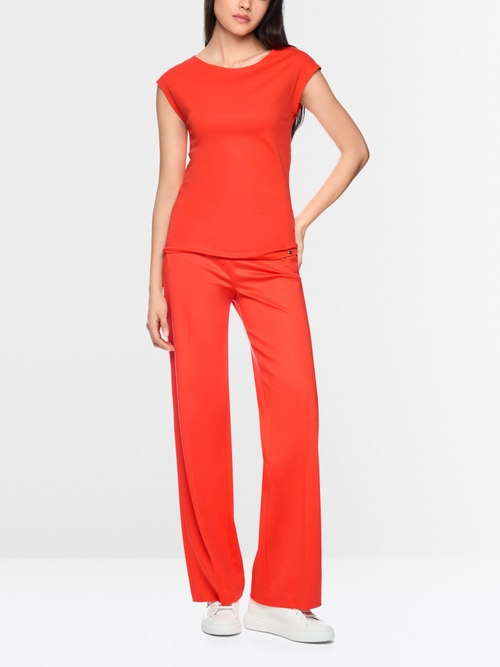 T-shirt with cut sleeves