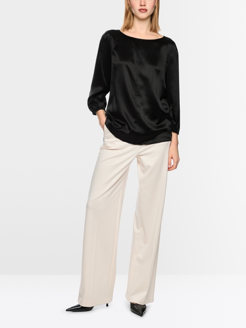 Feminine blouse in pure silk