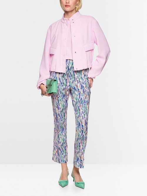 Jacket with small stand-up collar