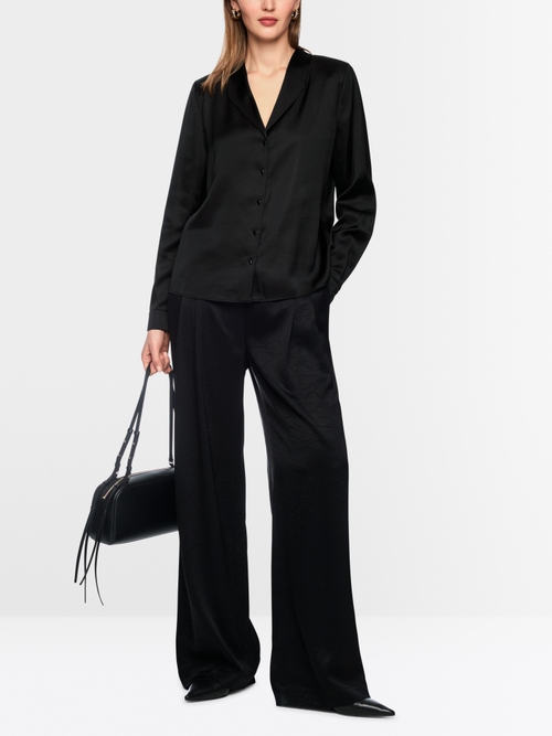 Blouse with lapel collar