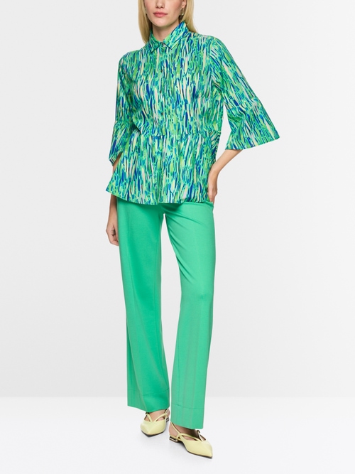 Feminine blouse with confetti print